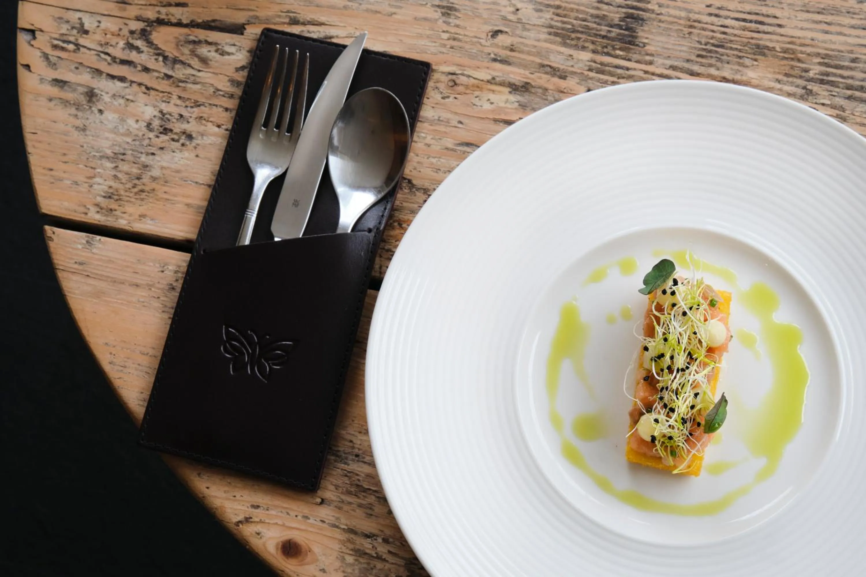 Restaurant/places to eat in Geulzicht Hotel