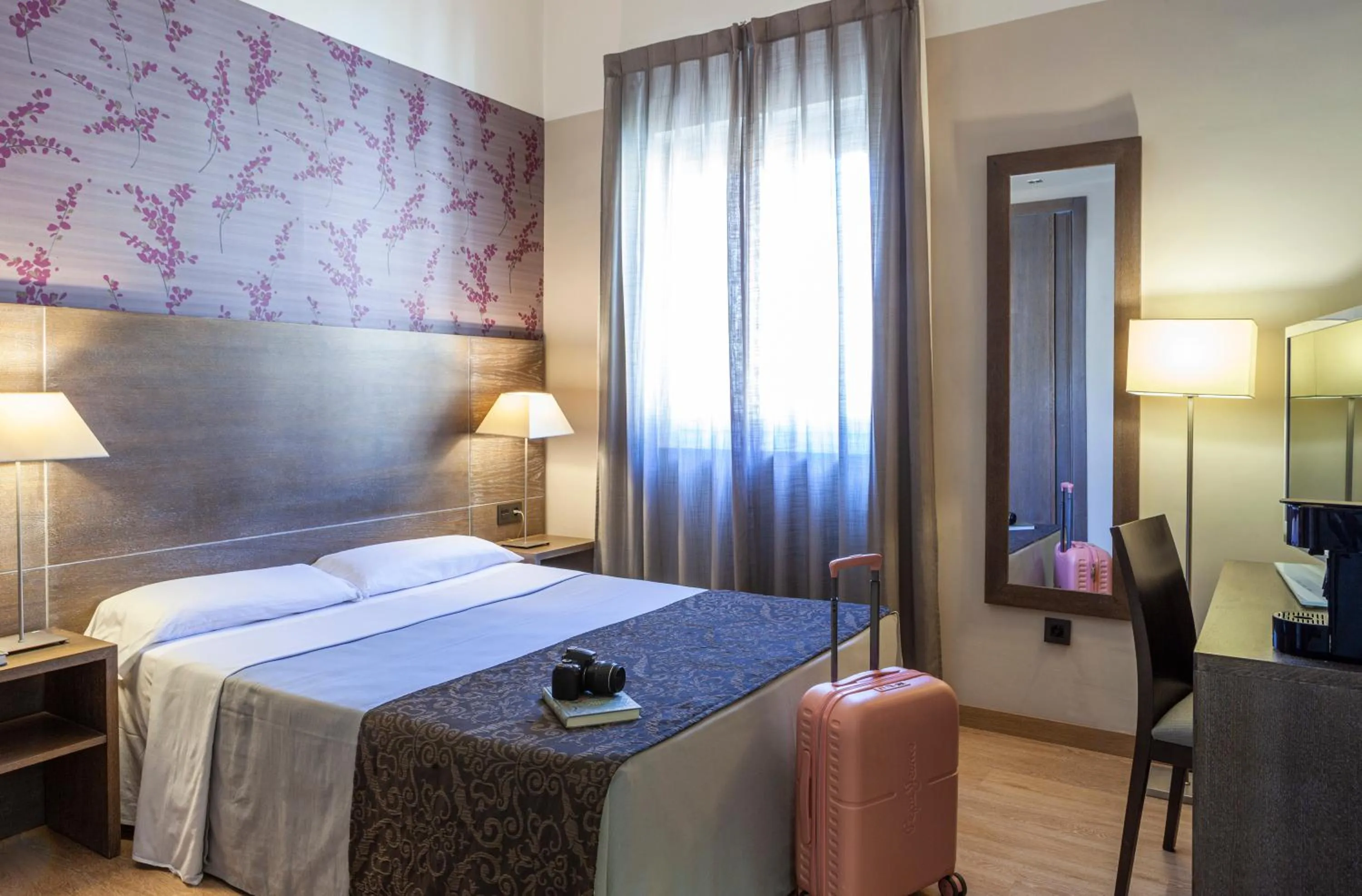 Photo of the whole room, Bed in Hotel Macià Monasterio de los Basilios