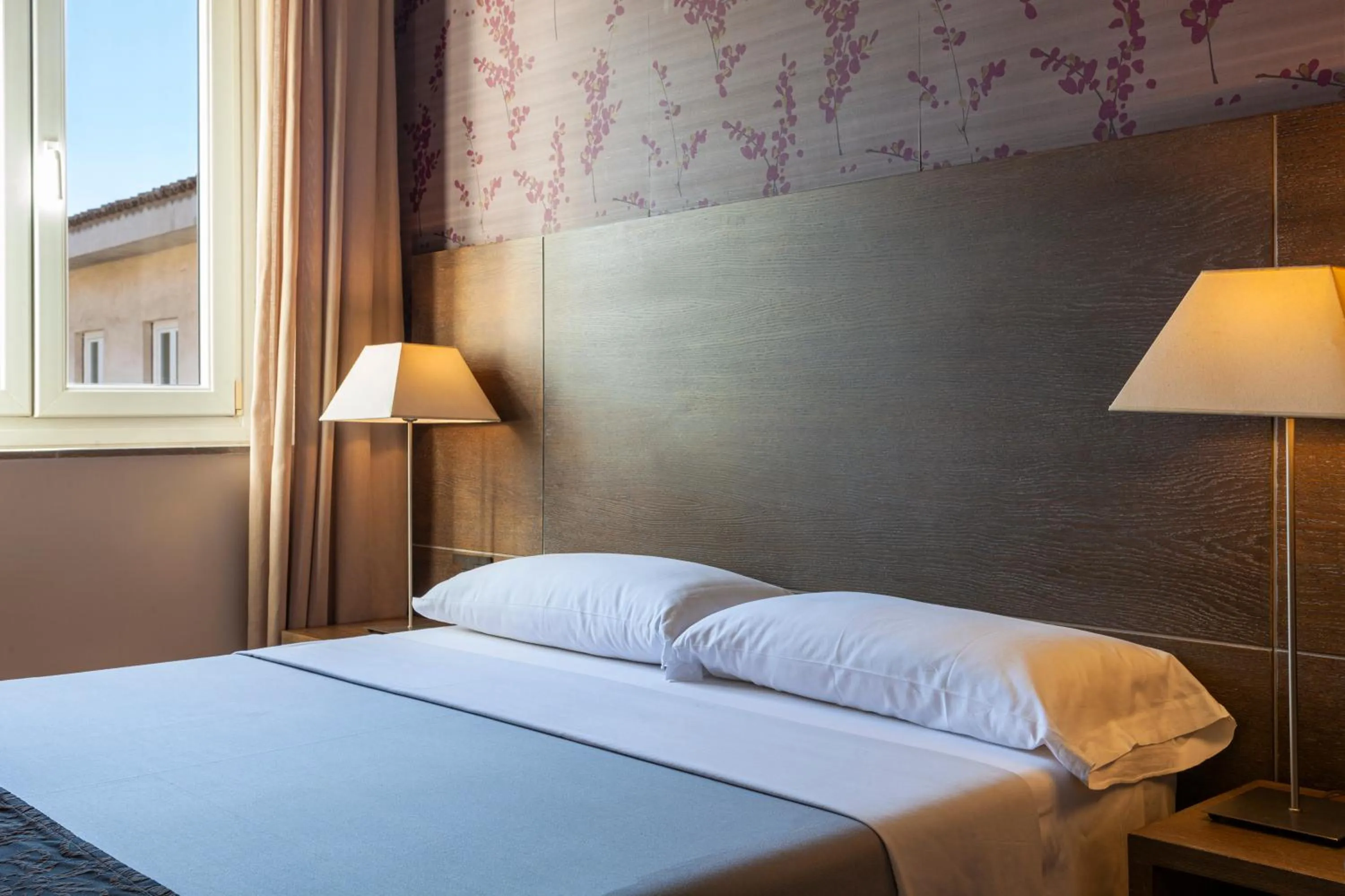 Photo of the whole room, Bed in Hotel Macià Monasterio de los Basilios