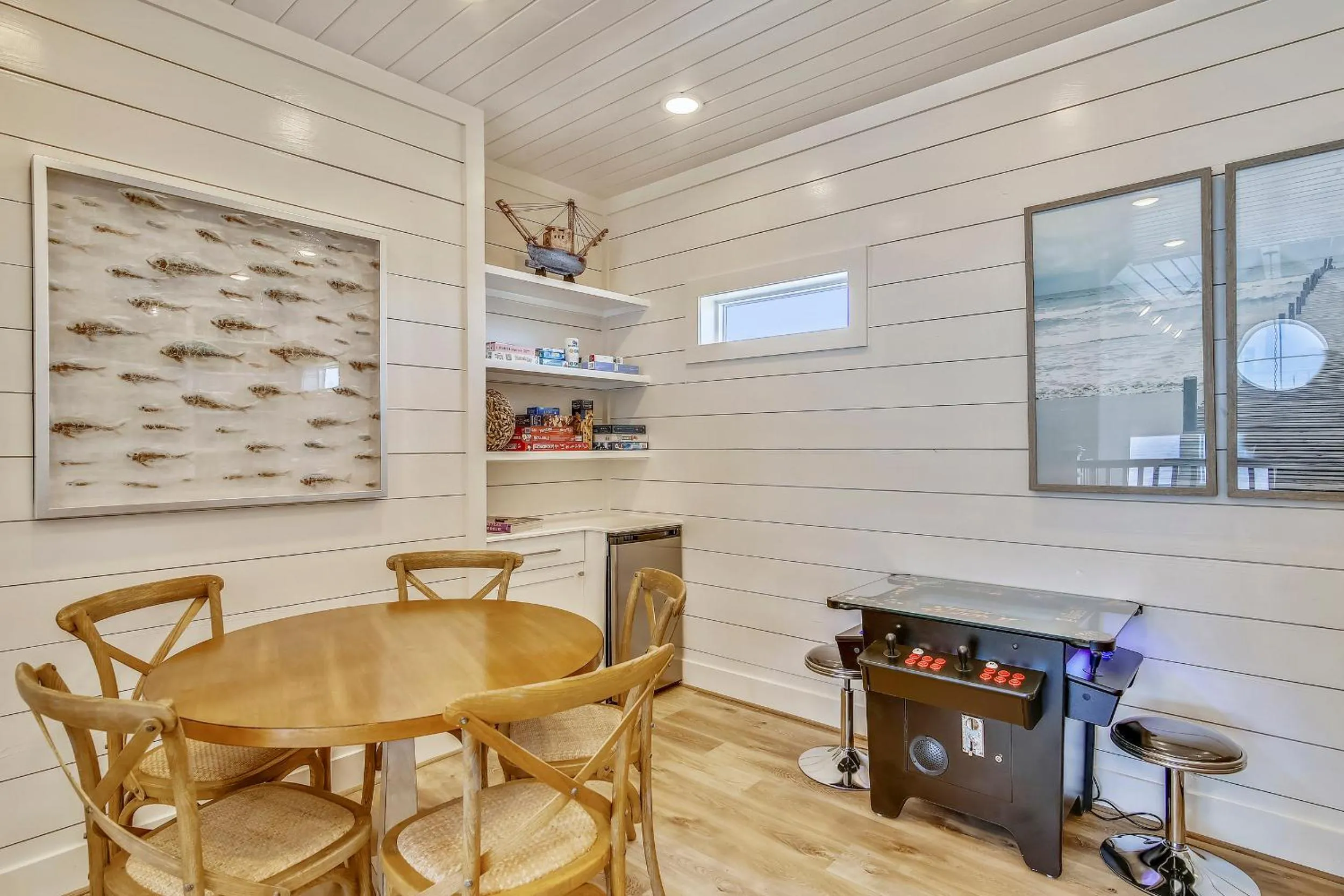 Property building in The Gulf Goddess