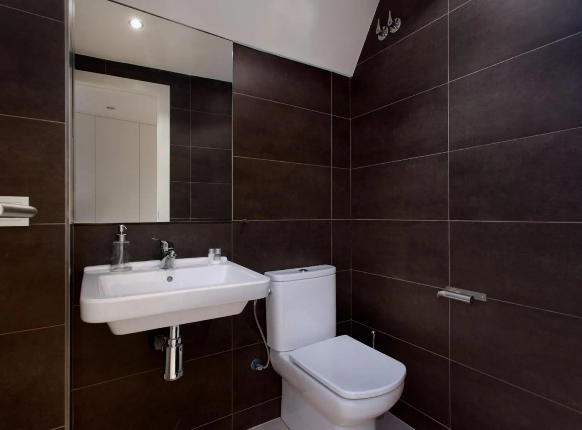 BarcelonaForRent Urban Town Suites
