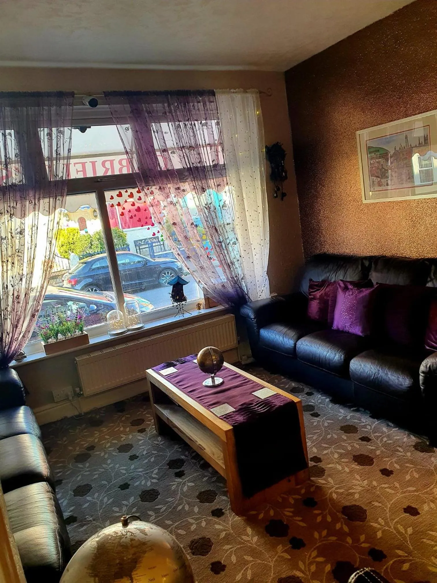 Lounge or bar in Gabrielles