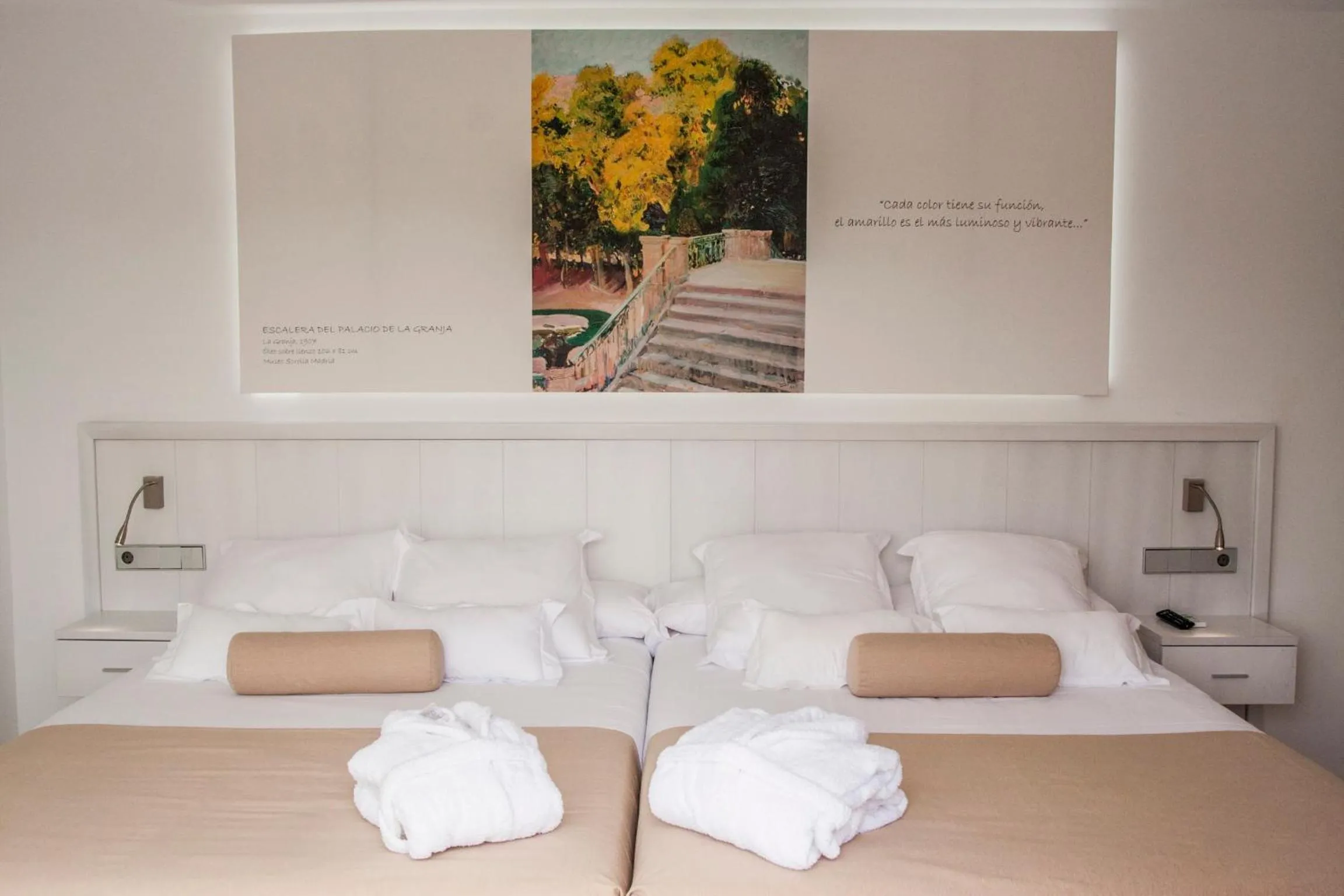 Bedroom, Bed in Villa Luz Design & Art Hotel