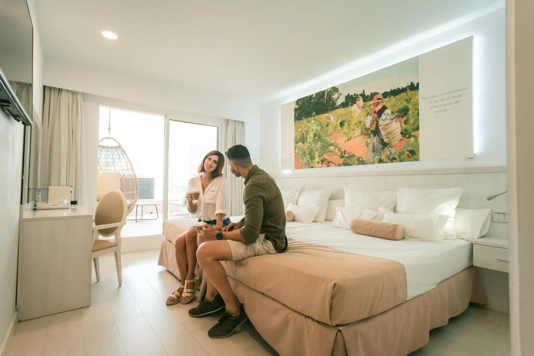 Bed in Villa Luz Design & Art Hotel