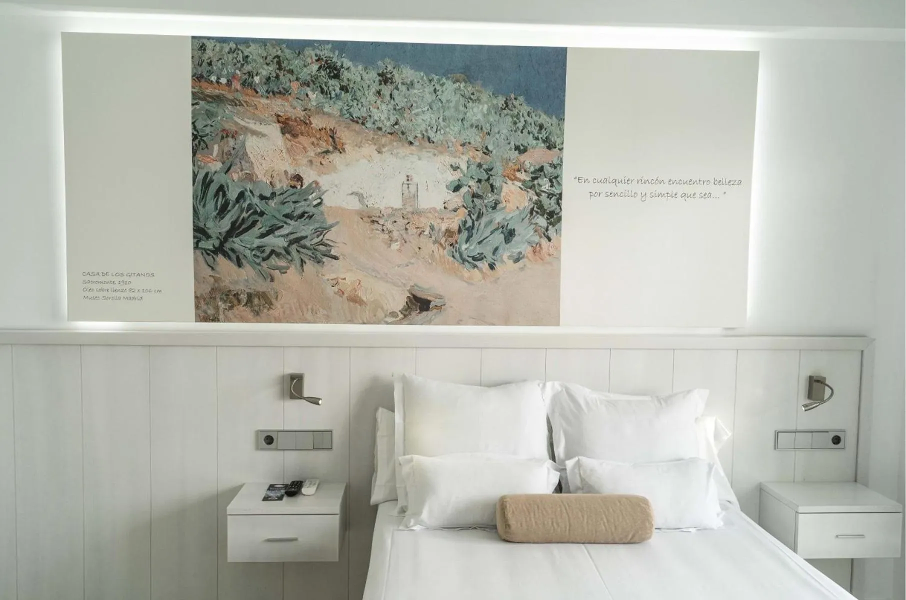 Bed in Villa Luz Design & Art Hotel