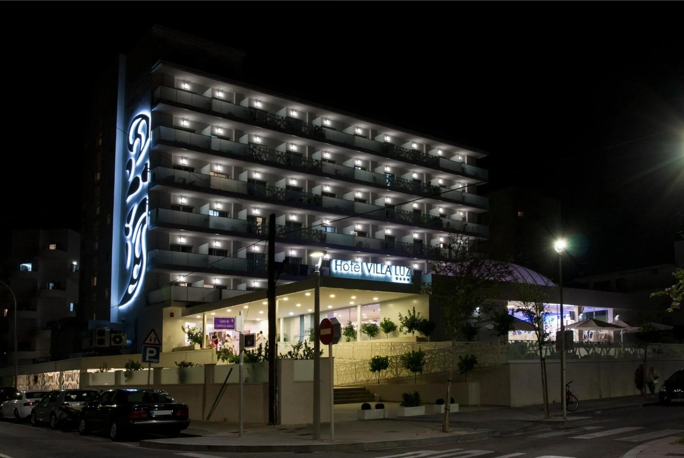 Facade/entrance in Villa Luz Design & Art Hotel