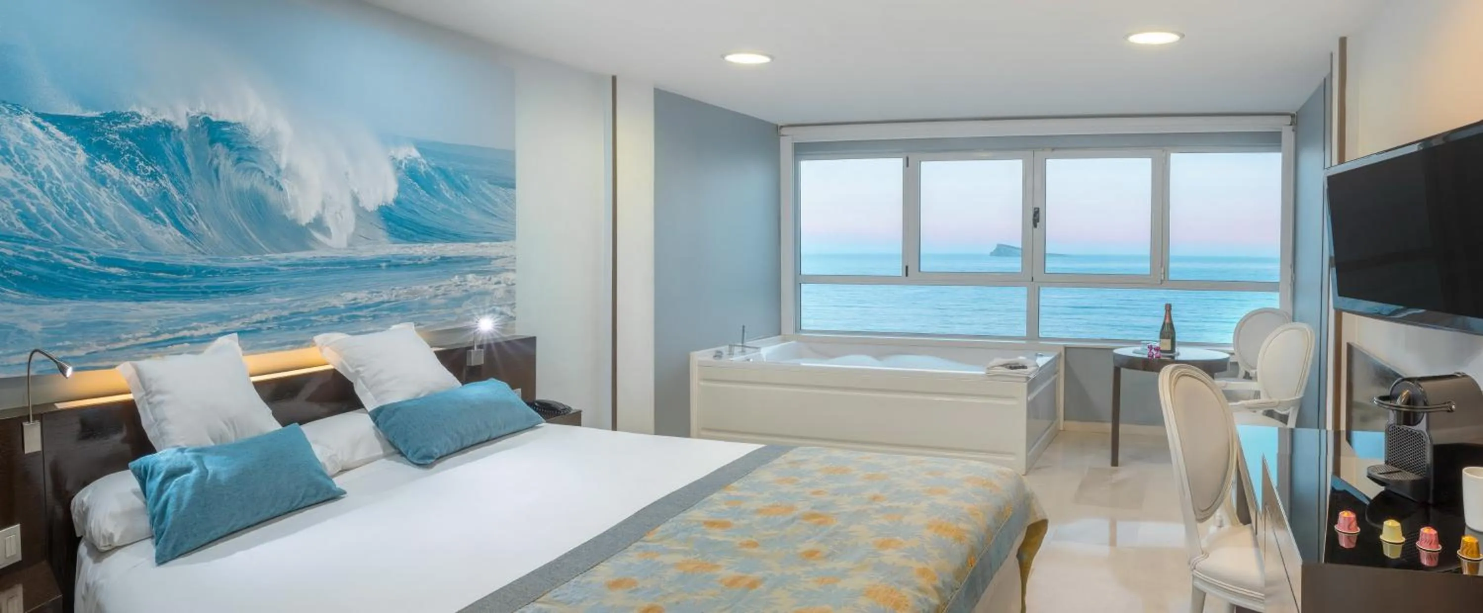 Bed in Hotel Villa del Mar