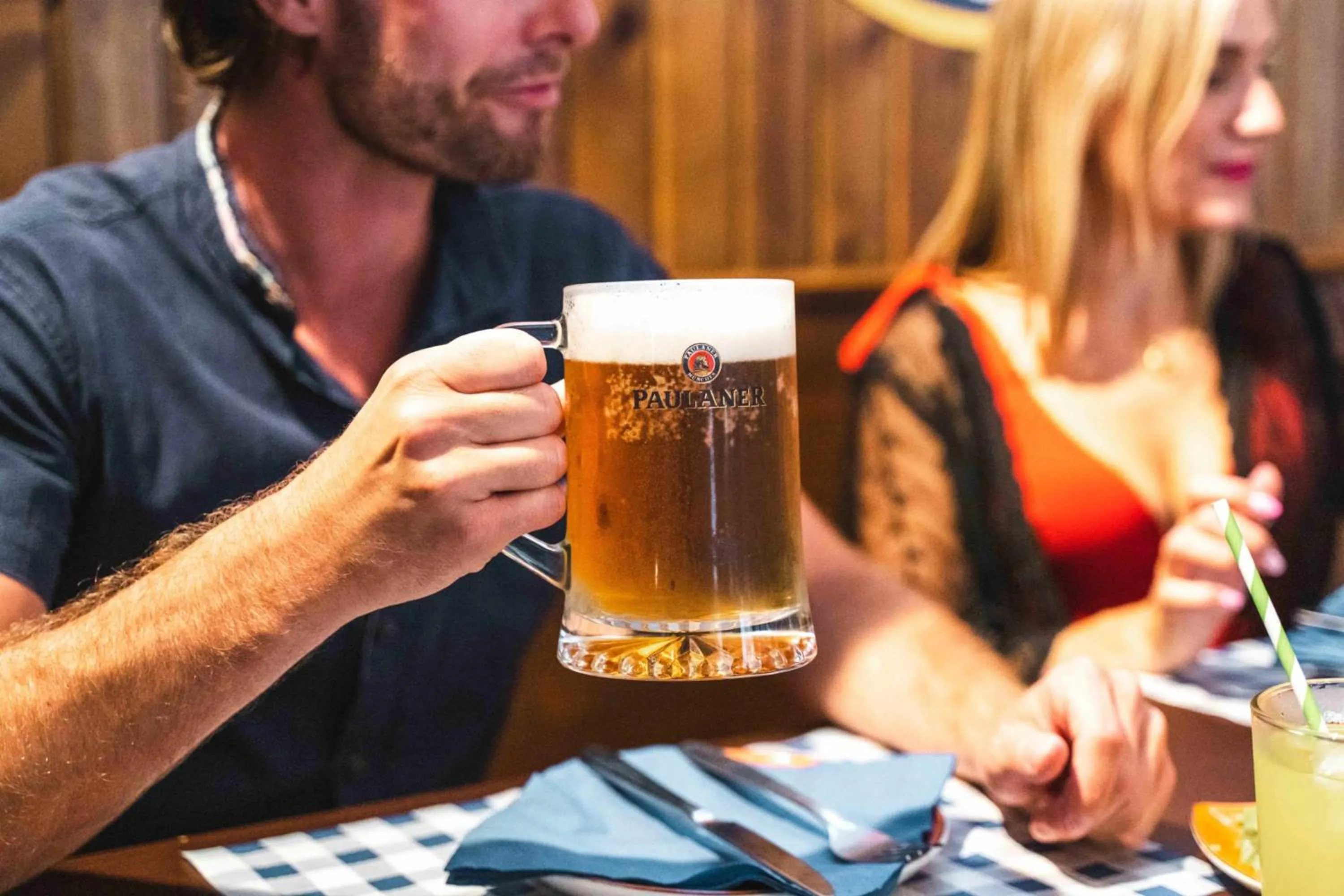 Restaurant/places to eat in Magic Tropical Splash