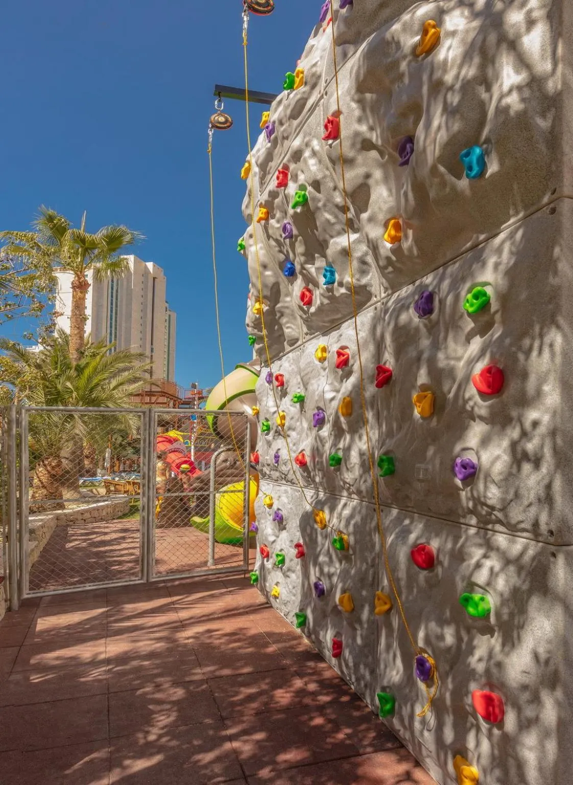 Entertainment in Magic Tropical Splash