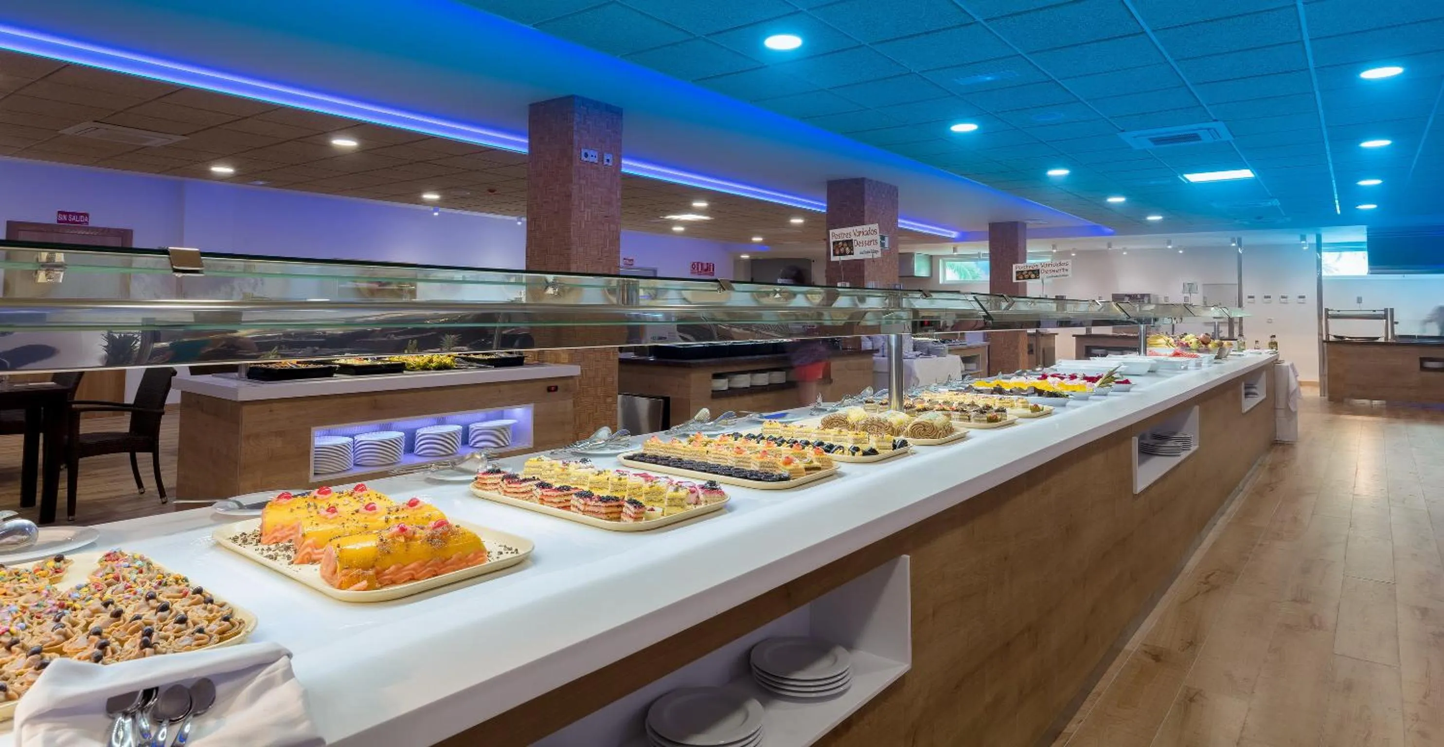 Restaurant/places to eat in Magic Tropical Splash