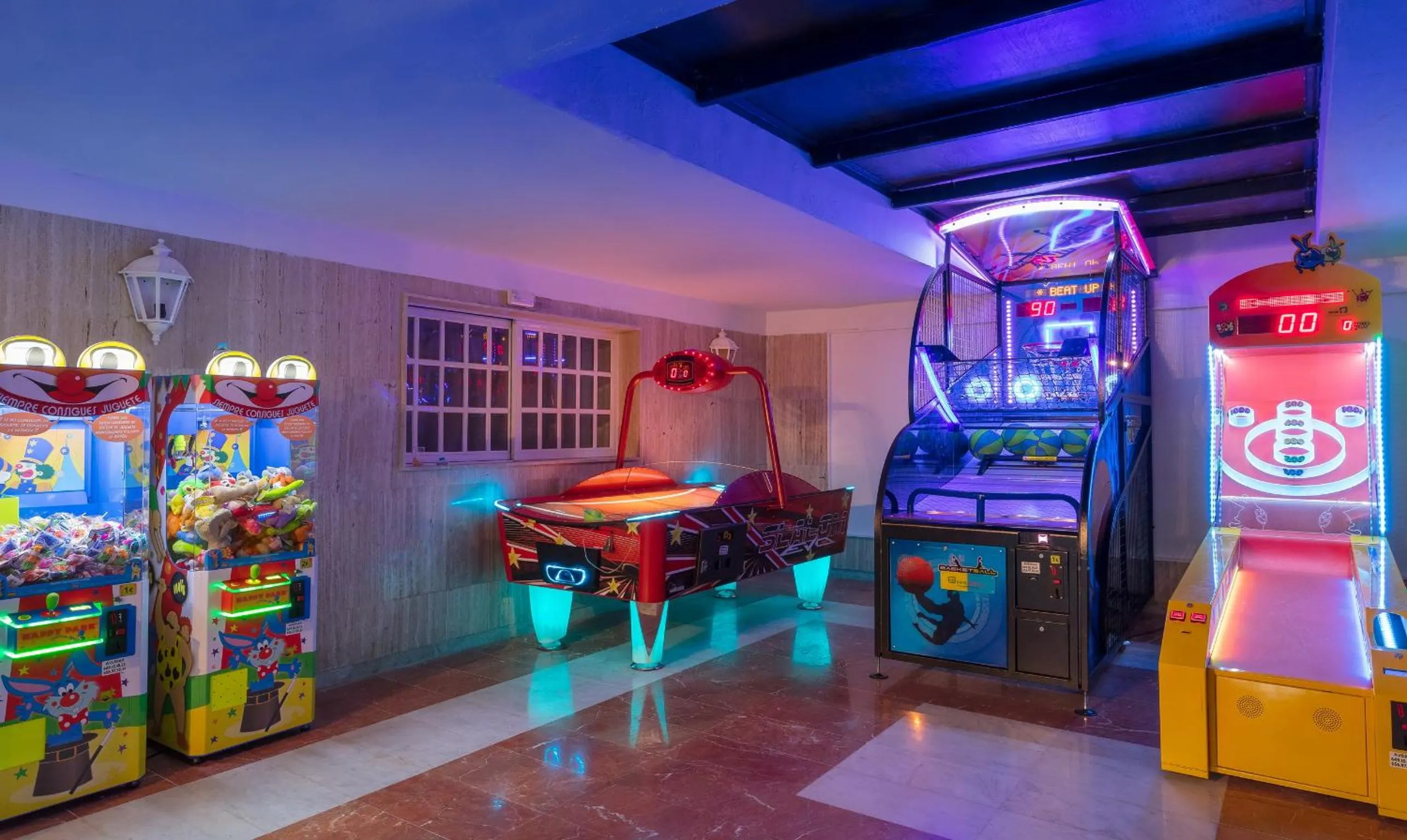 Game Room in Magic Tropical Splash