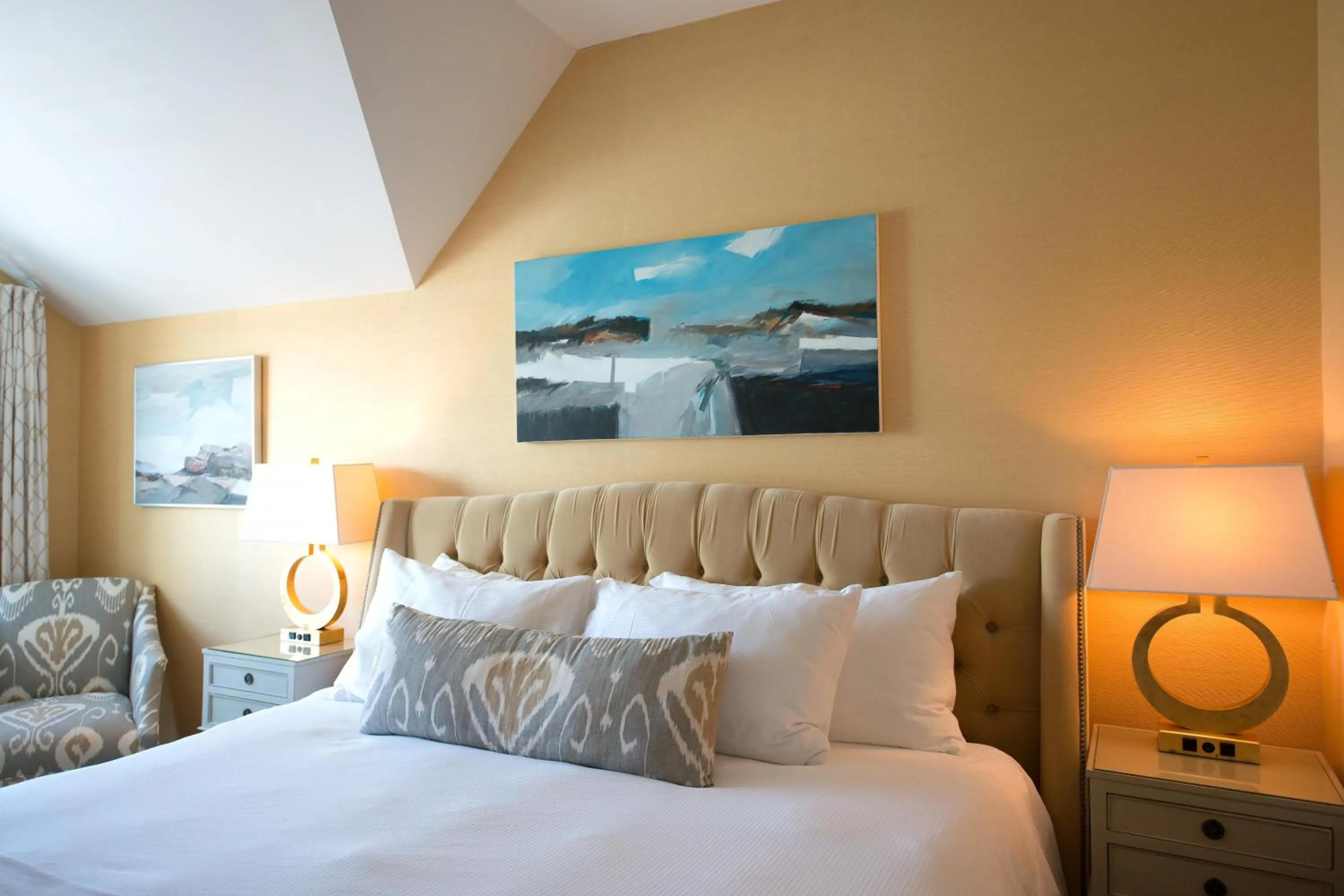 Bedroom, Bed in The Grand Hotel