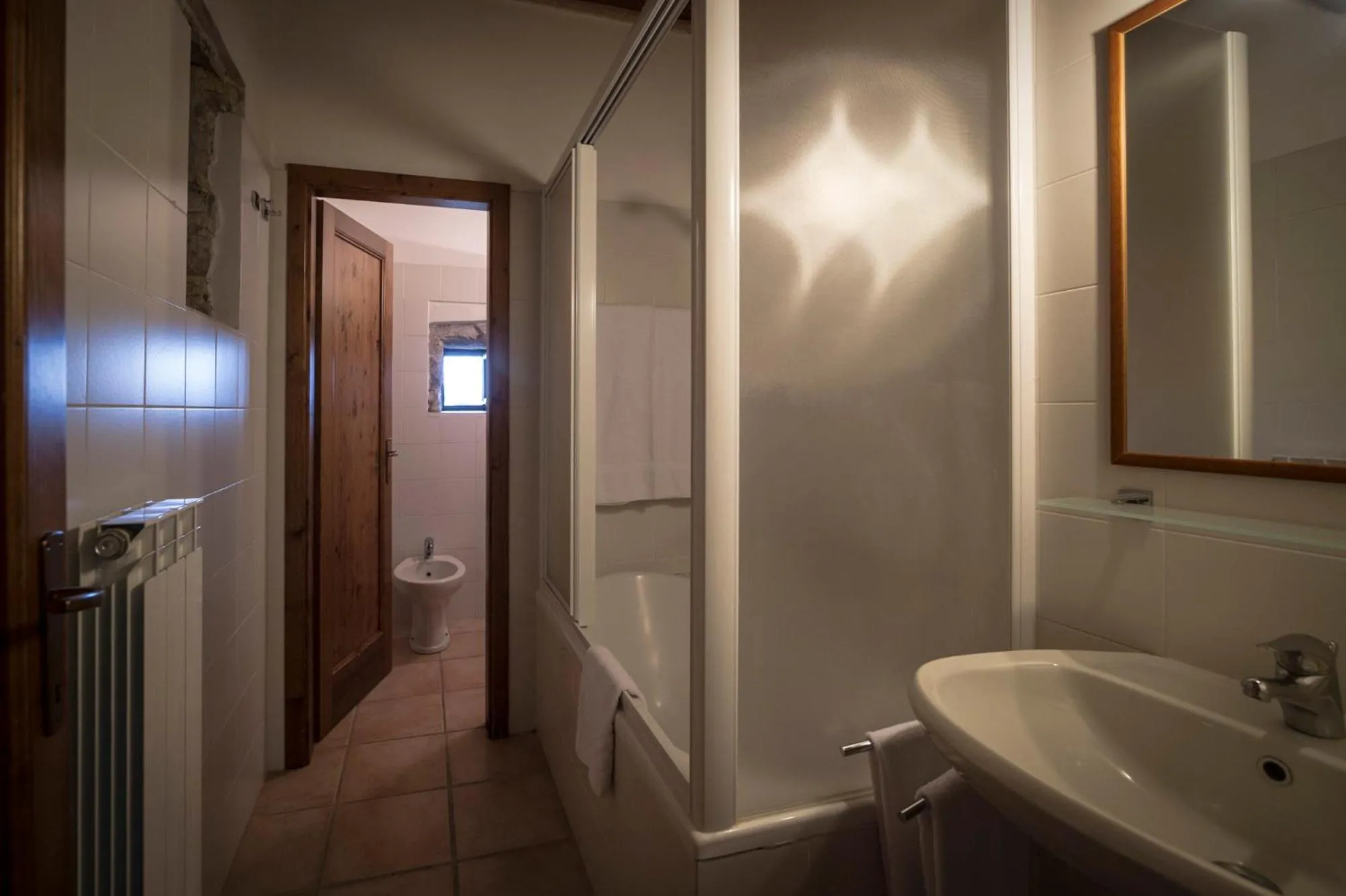 Bathroom in Collelungo