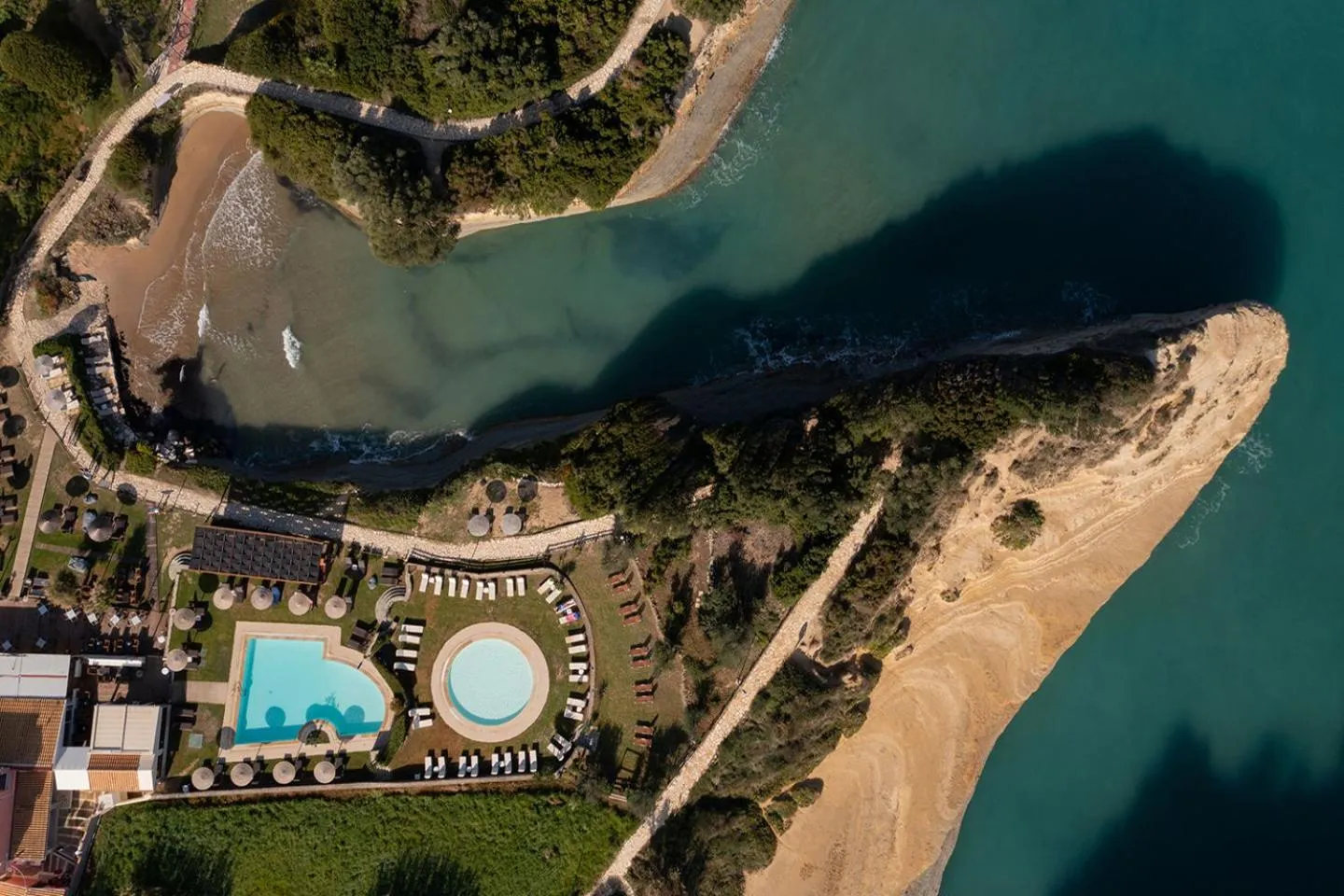 Property building in Canal D' Amour by Estia