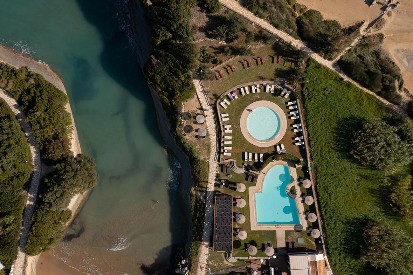 Property building in Canal D' Amour by Estia