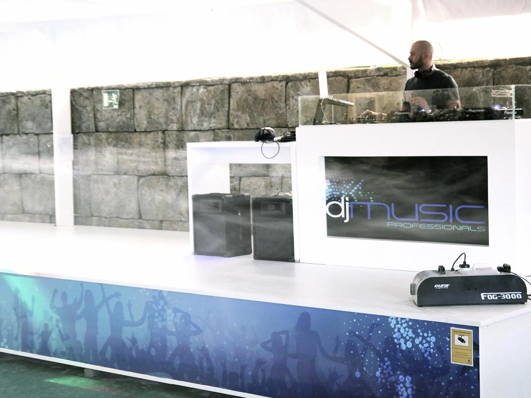 Nightclub / DJ in BC Music Resort