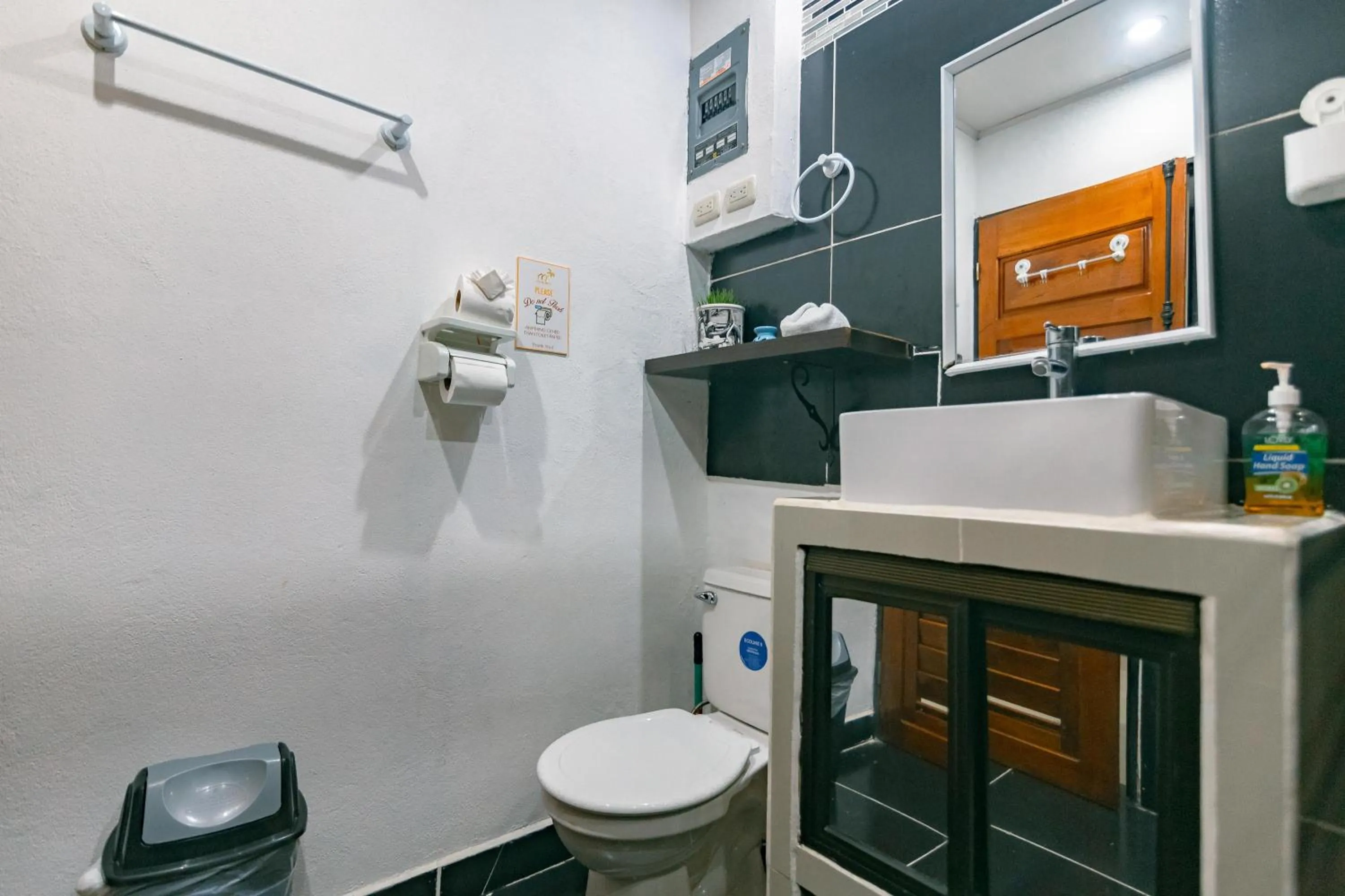 Bathroom in Vista del Pacifico Boutique Hotel