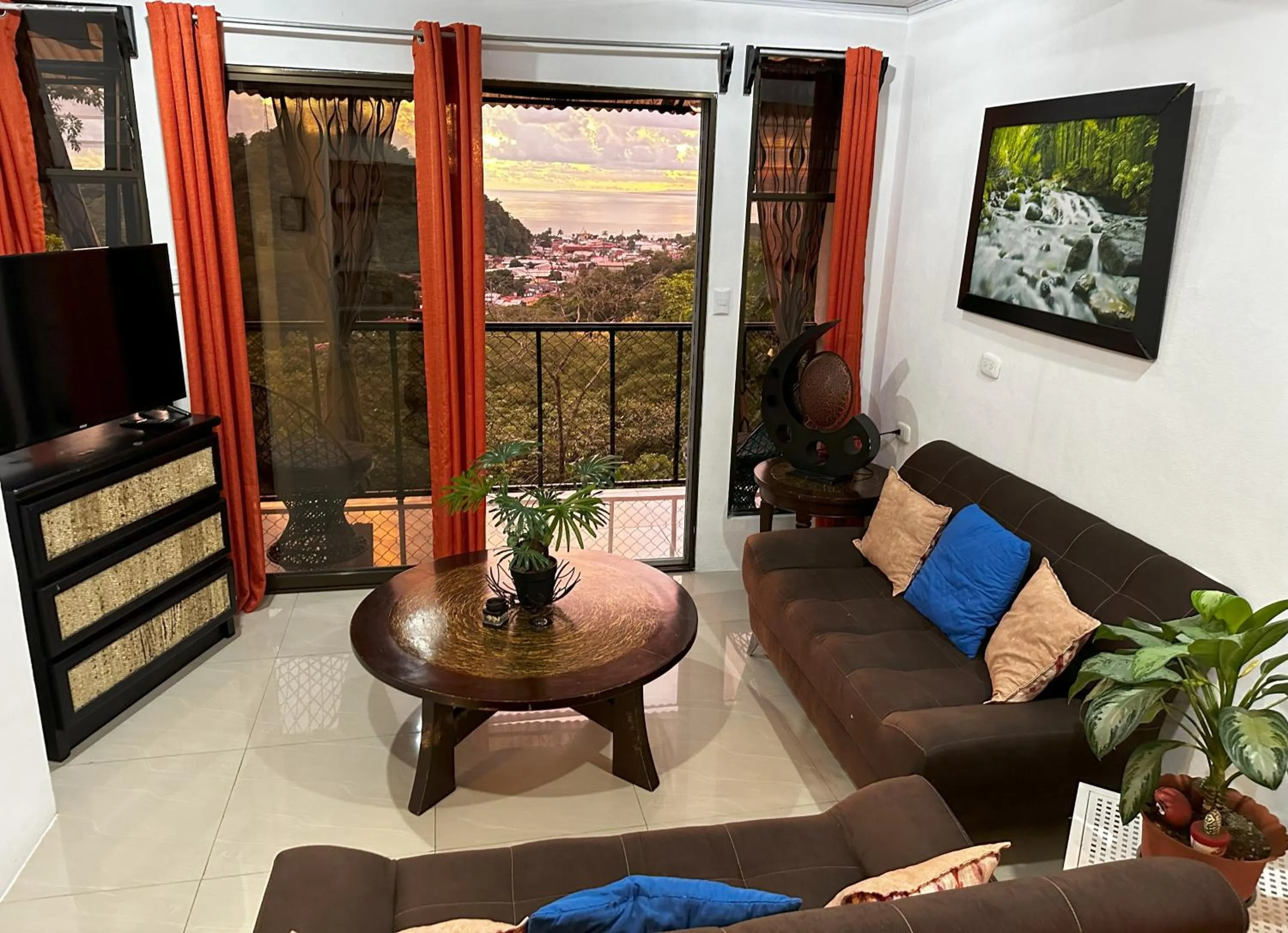 Living room in Vista del Pacifico Boutique Hotel