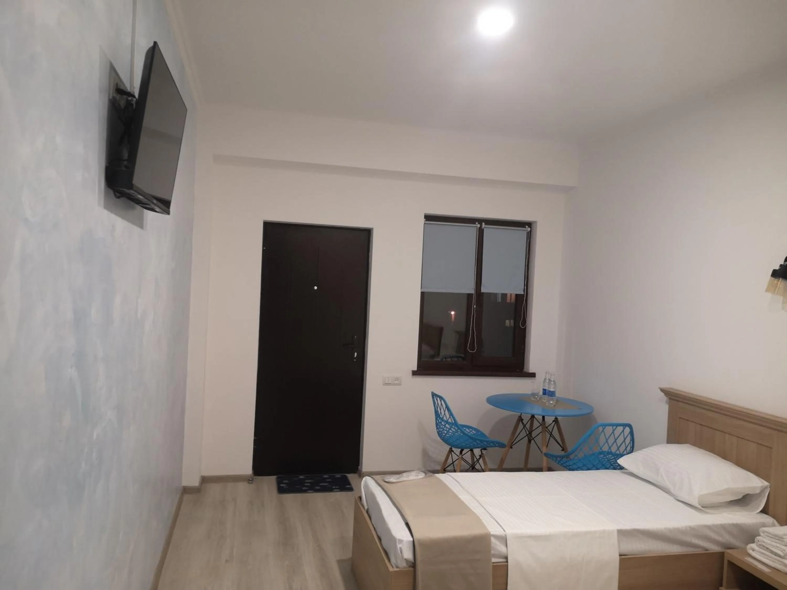 Photo of the whole room in 7ROOMS boutique hotel