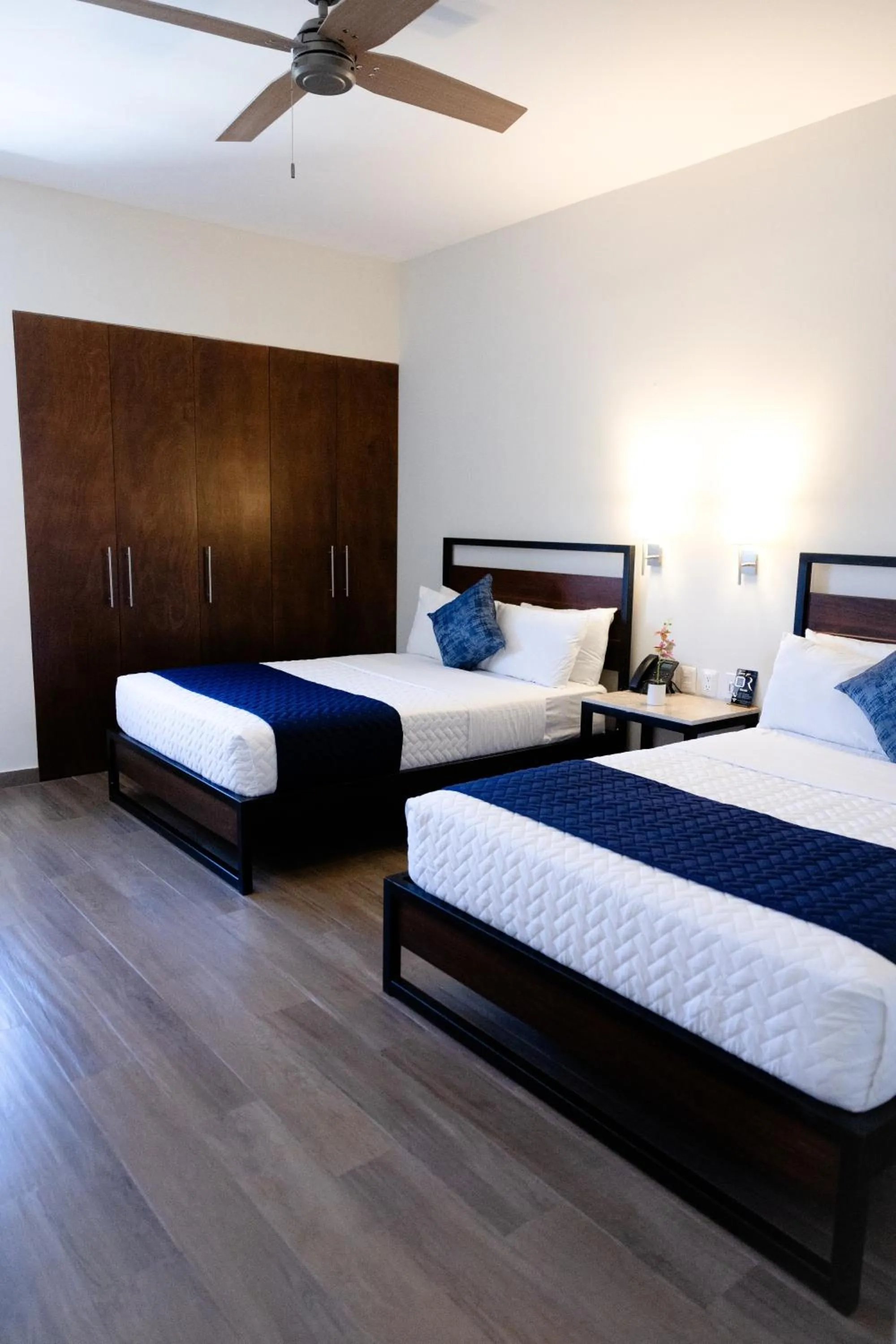 Photo of the whole room, Bed in Hotel Refugio