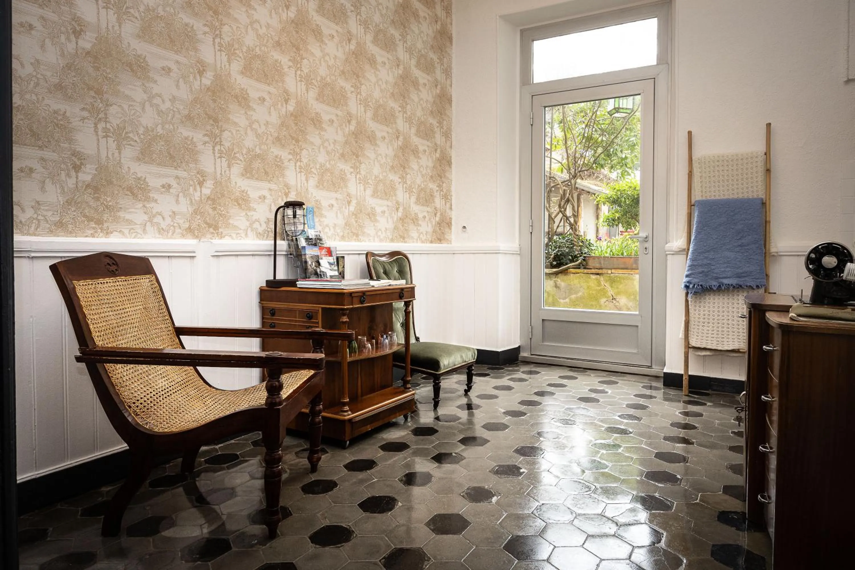 Seating area in SalutBB Chambre d'hote
