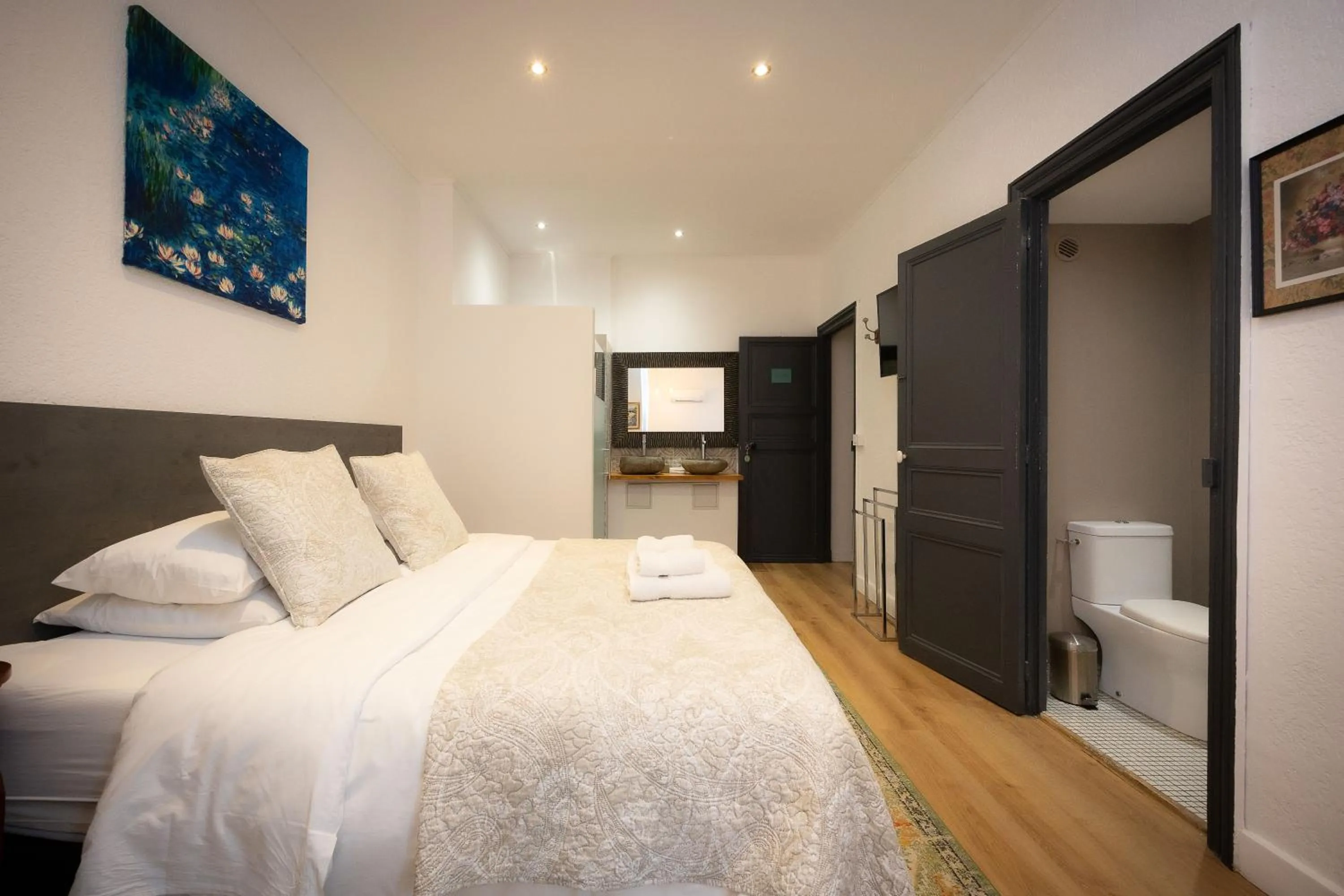 Bed in SalutBB Chambre d'hote