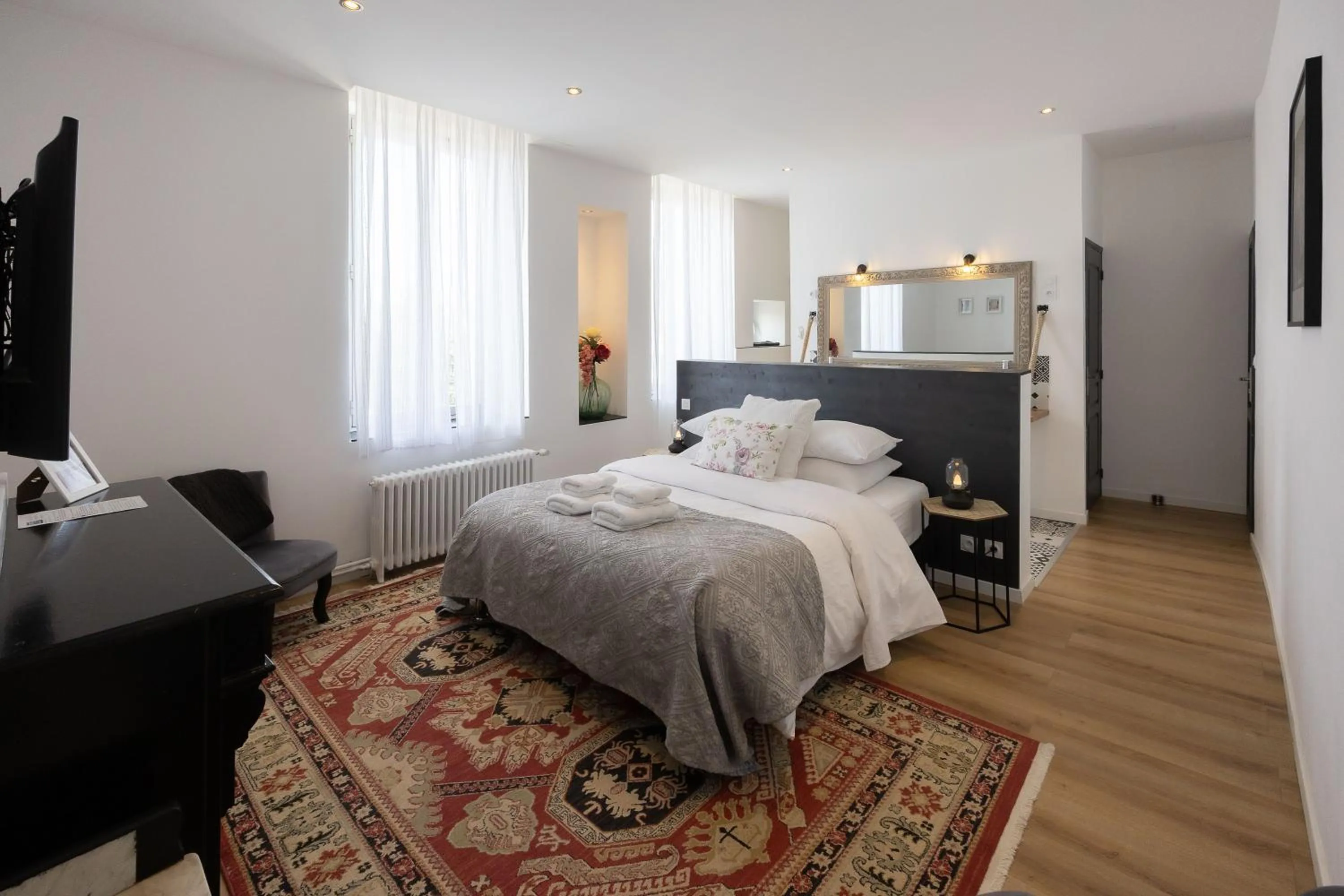 Bedroom, Bed in SalutBB Chambre d'hote