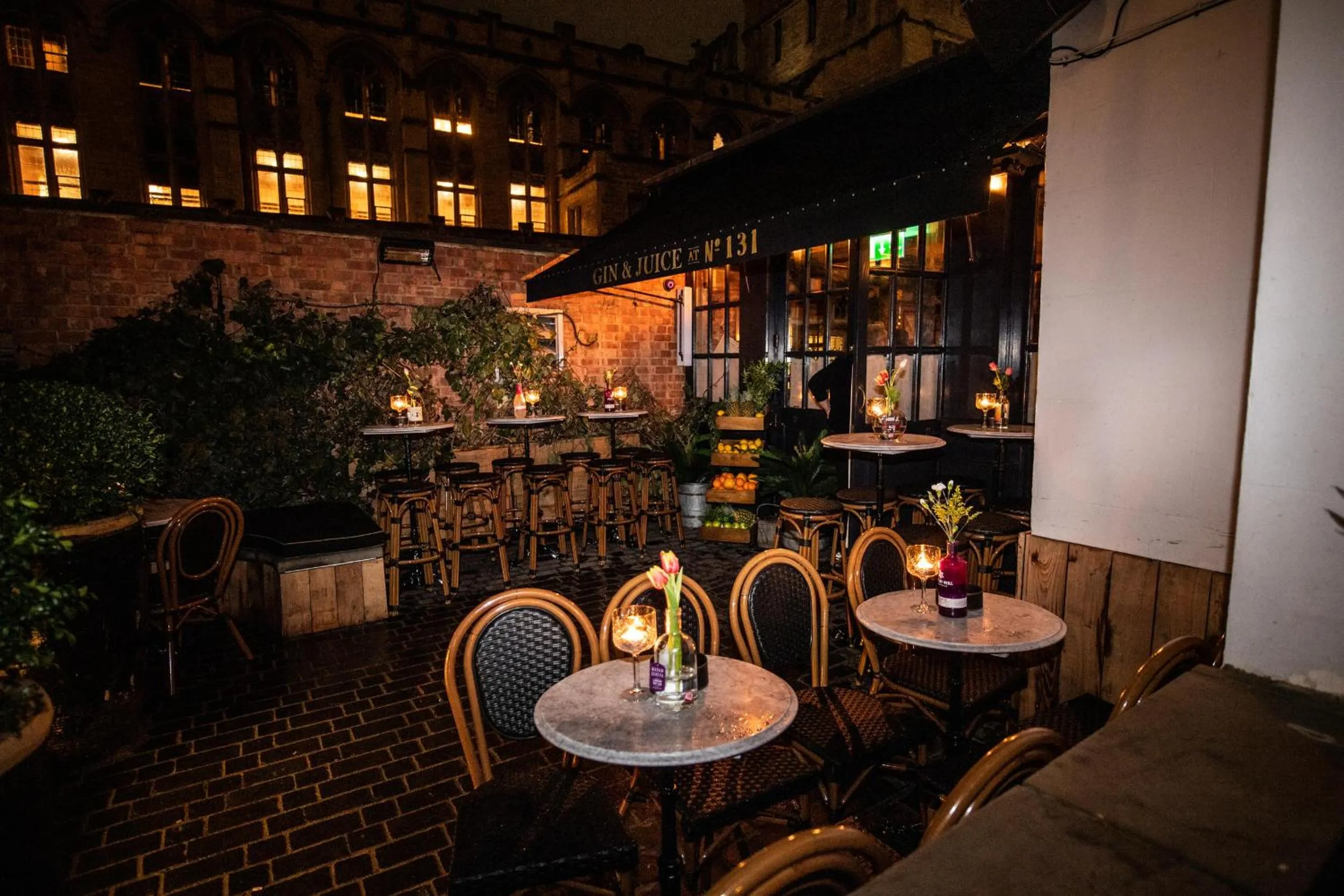 Drinks in No131 The Promenade