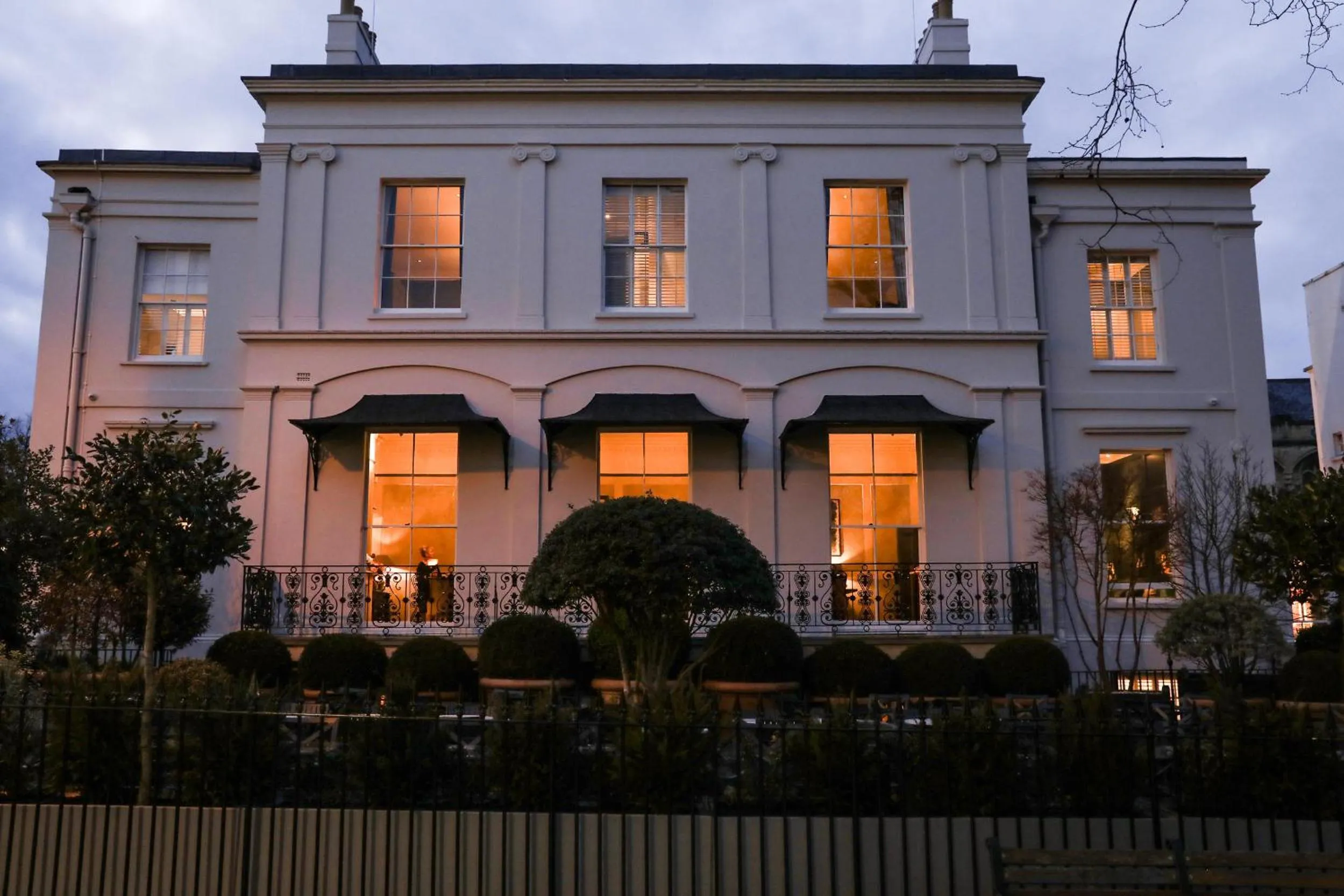 Property building in No131 The Promenade