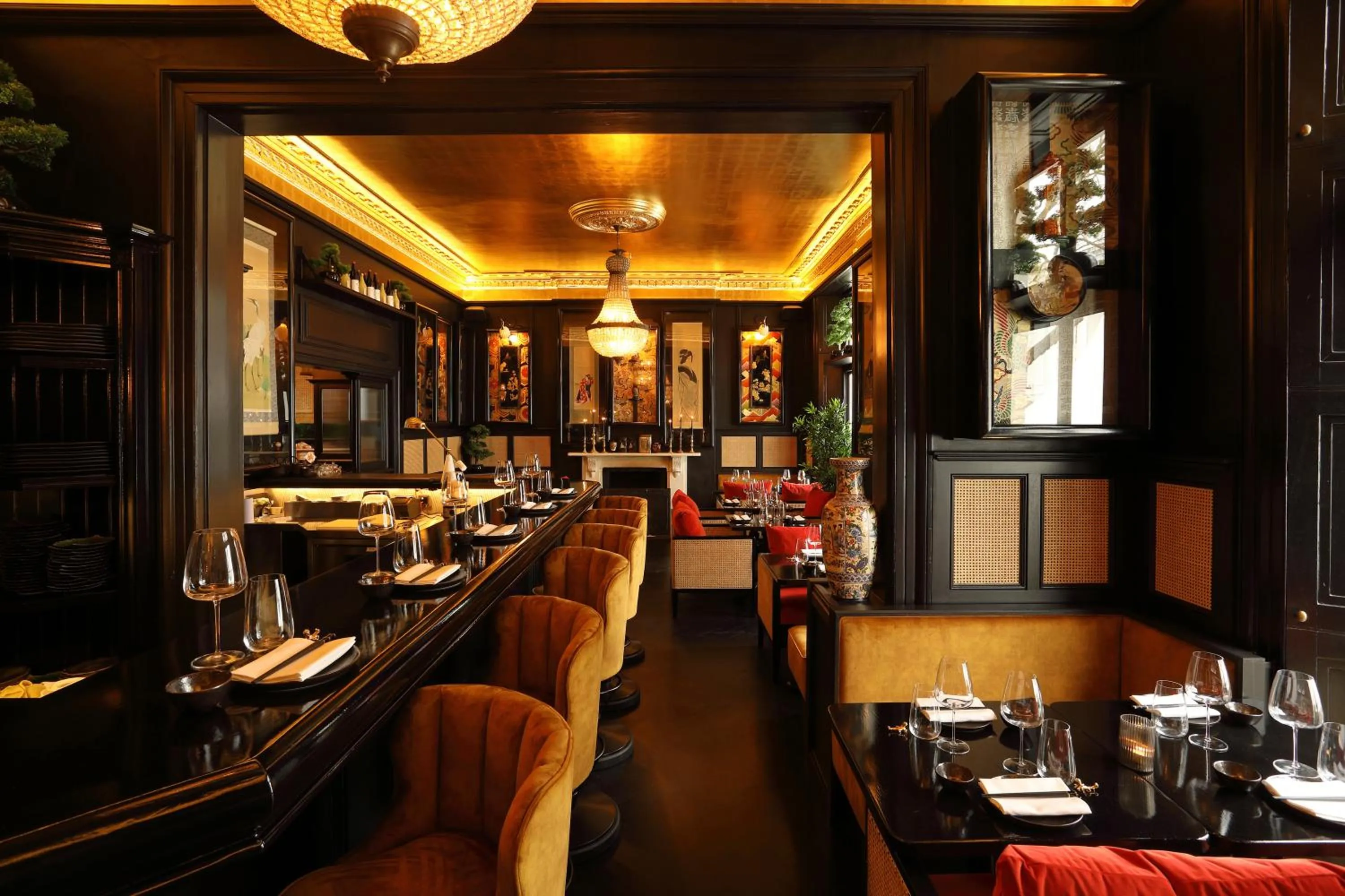 Restaurant/places to eat in No131 The Promenade