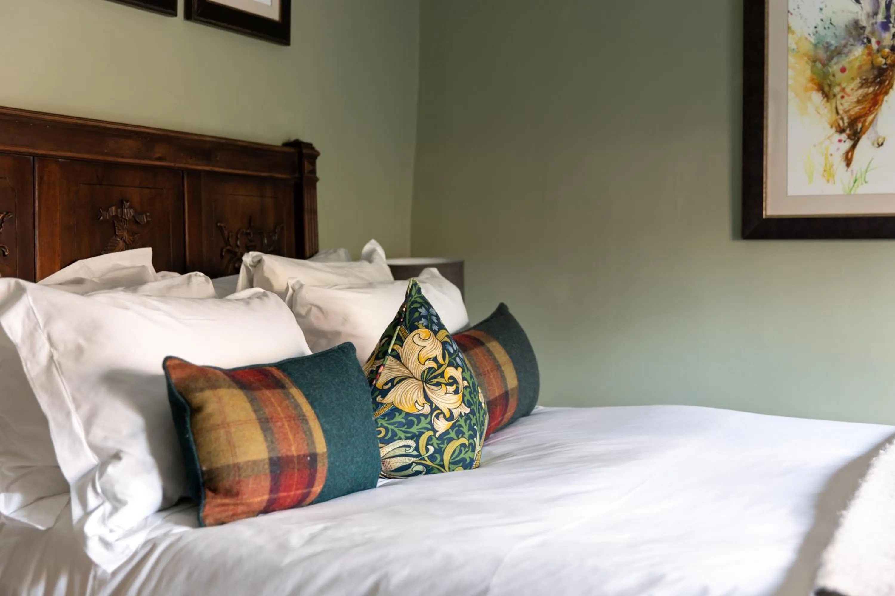 Bed in The Wheatsheaf Inn