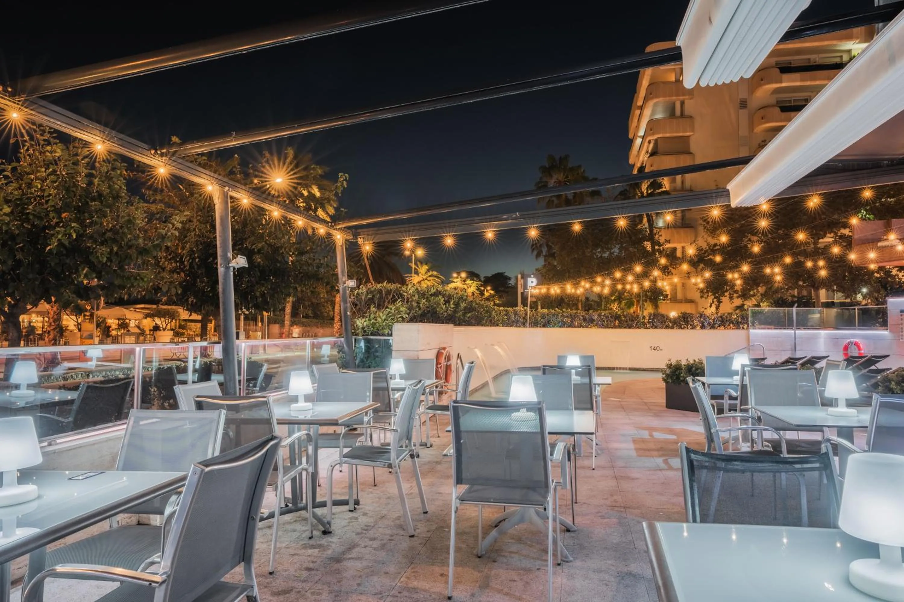 Restaurant/places to eat in Calipolis