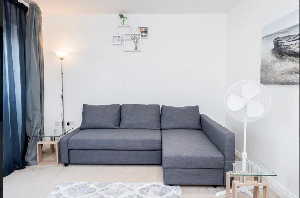 Living room in Bayview Apartments