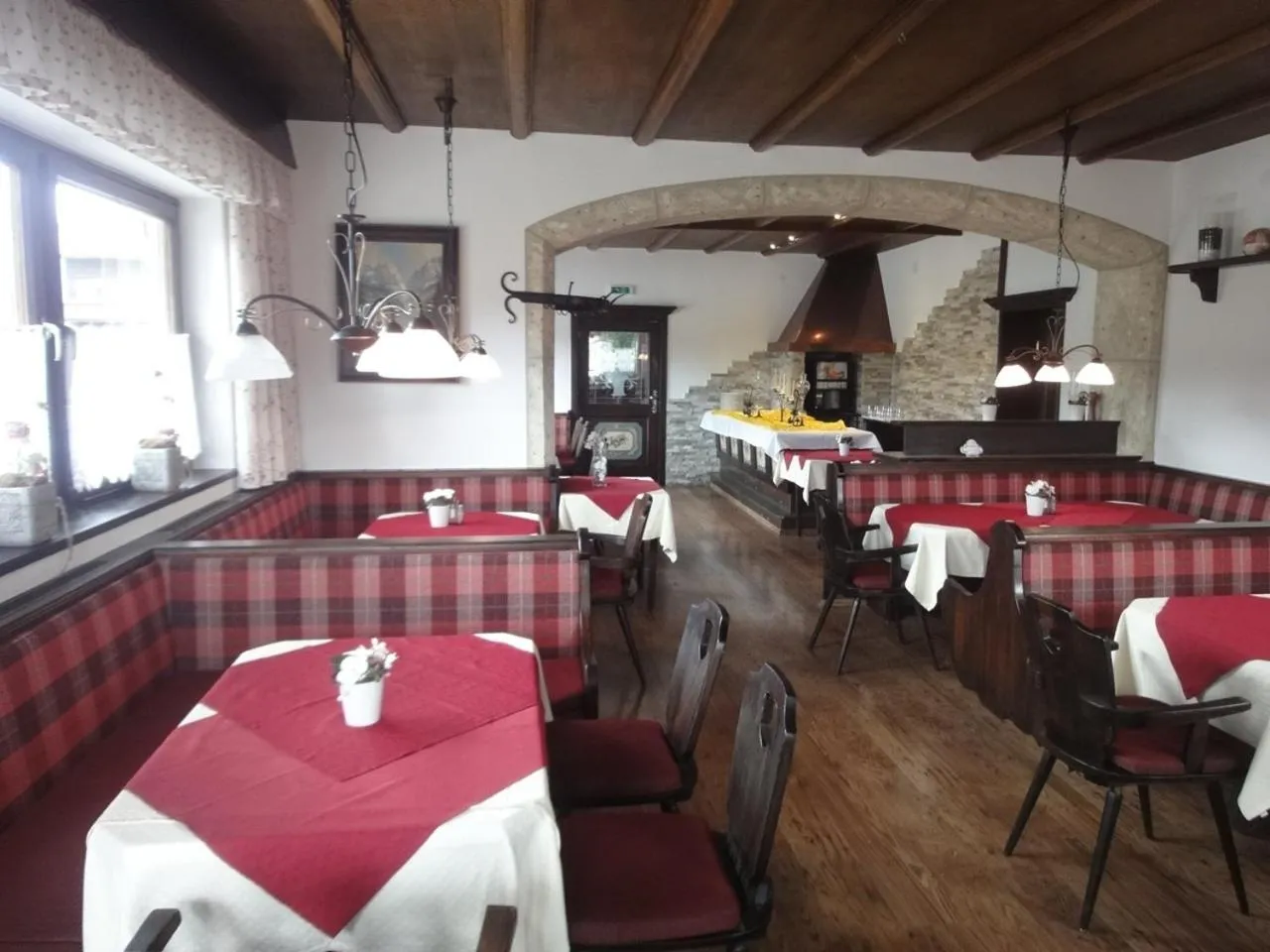 Restaurant/places to eat in Kaiserhotel Neuwirt