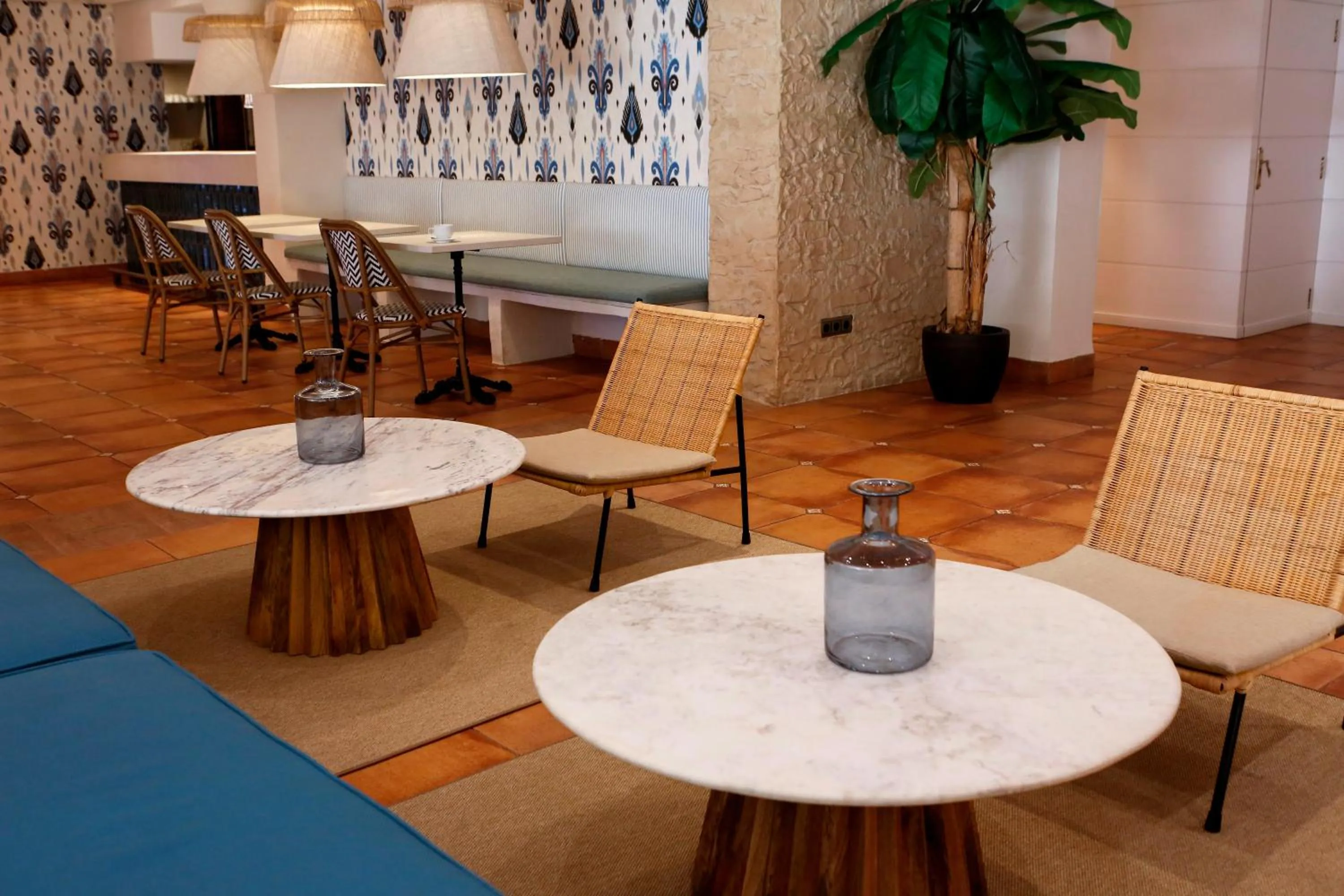 Lounge or bar in Intelier Bonaire