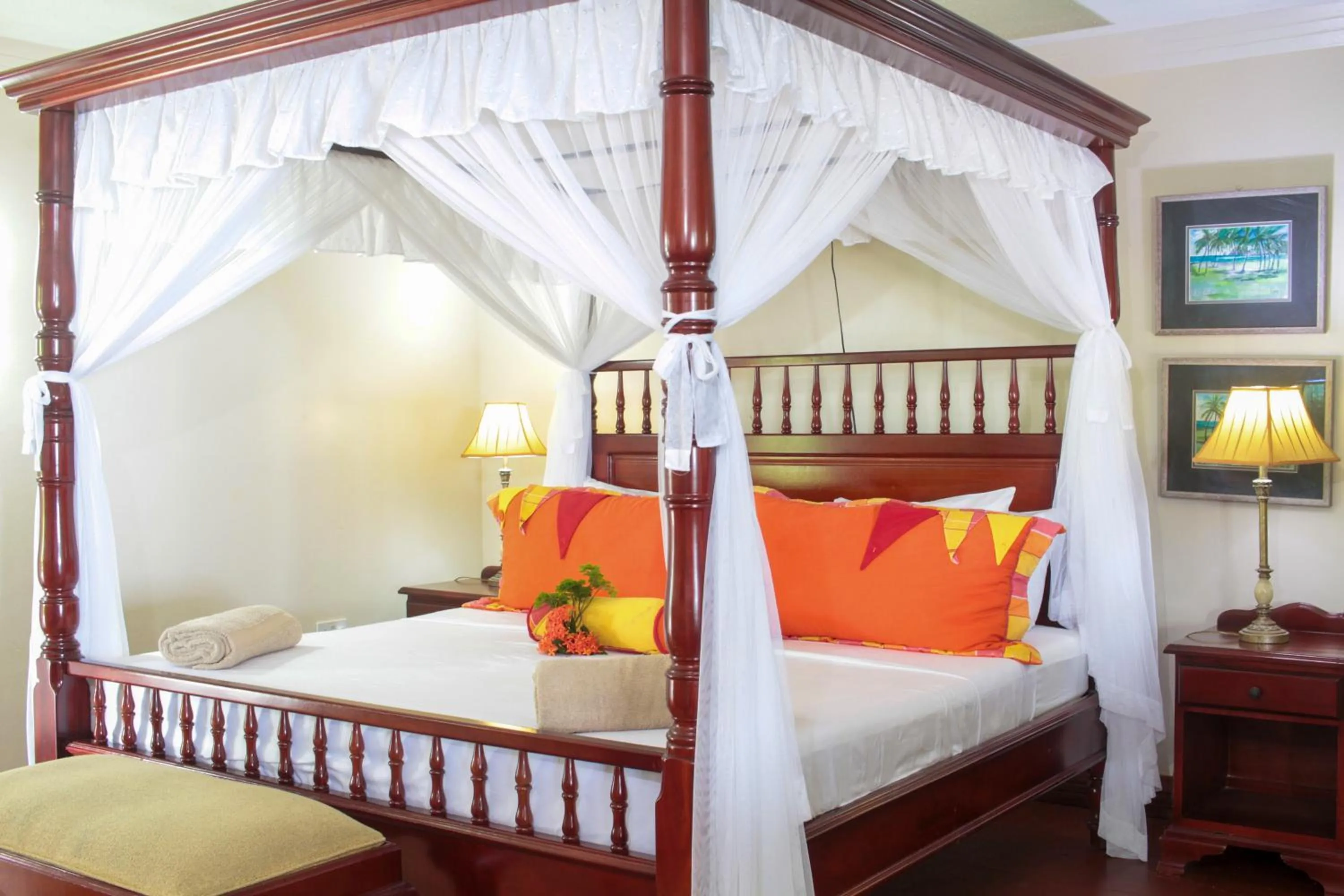 Bed in Spring Hotel Bequia
