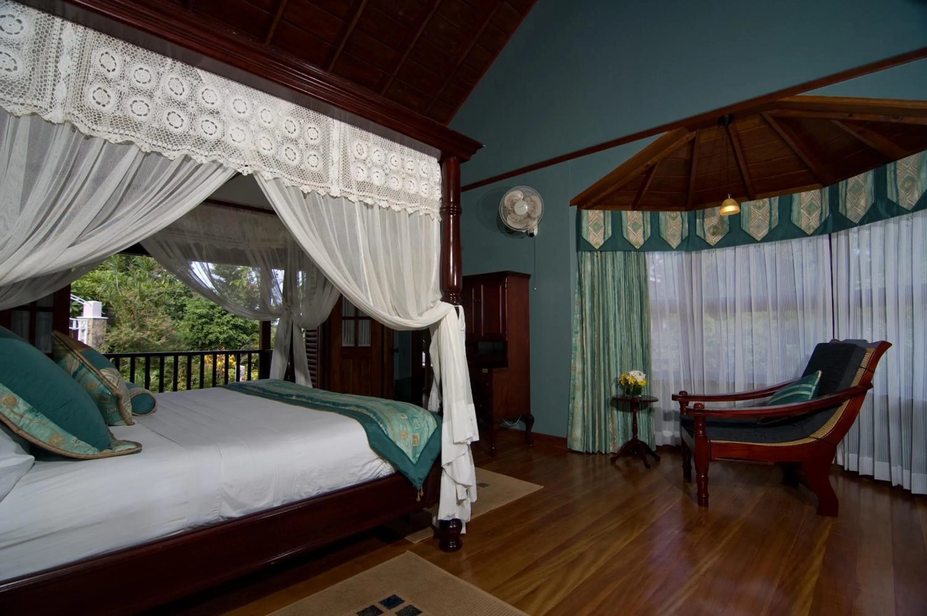 Bed in Spring Hotel Bequia