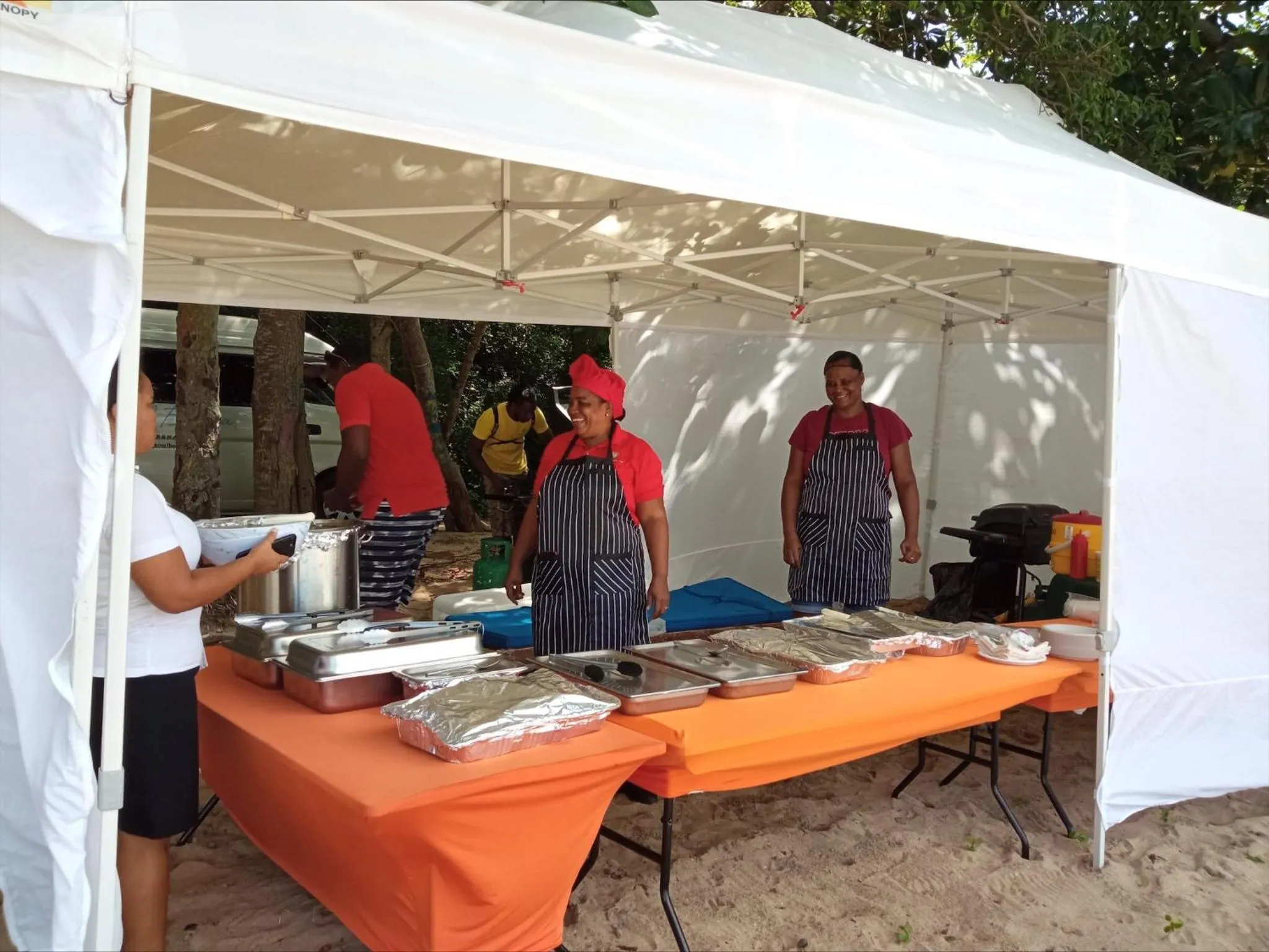 Restaurant/places to eat in Spring Hotel Bequia