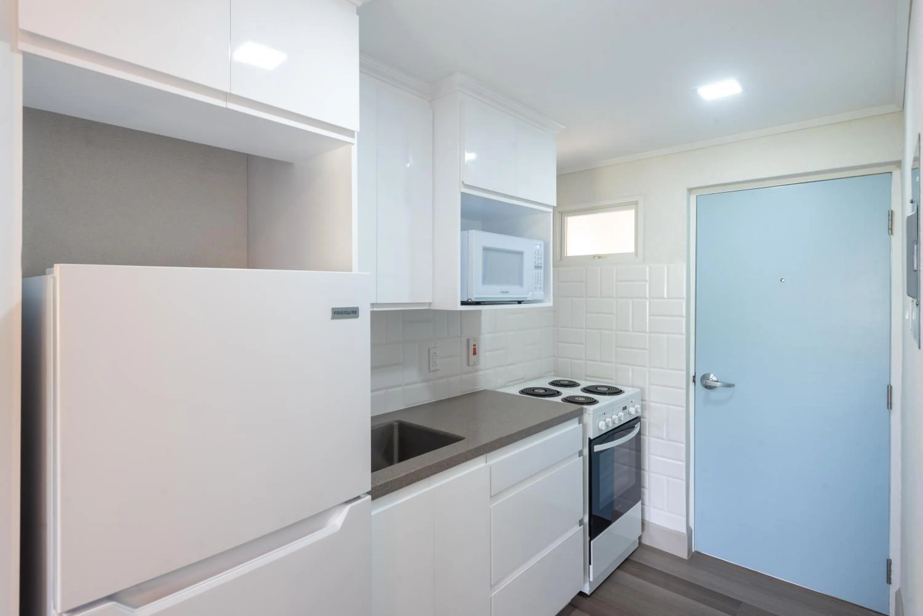 Kitchen or kitchenette in Blue Haven Holiday Apartments