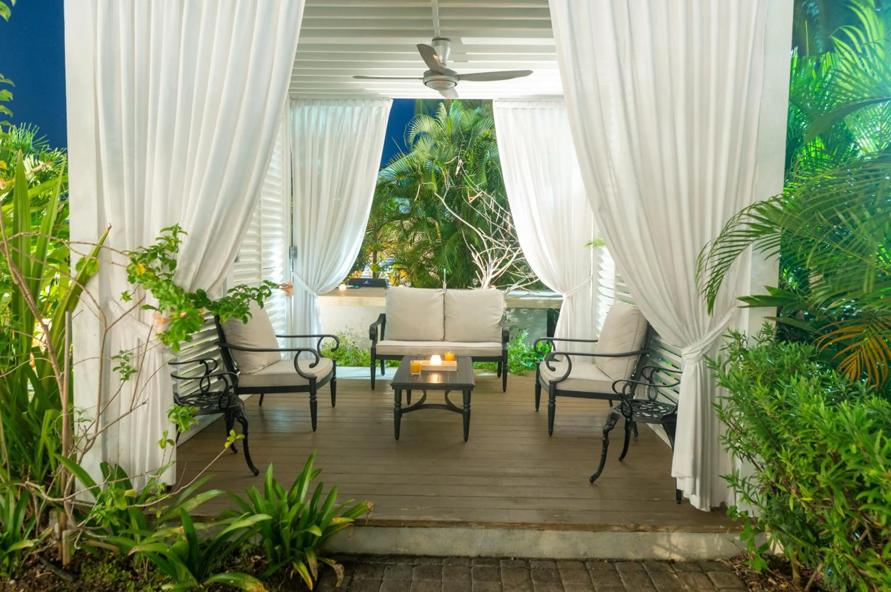 Garden in Blue Haven Holiday Apartments