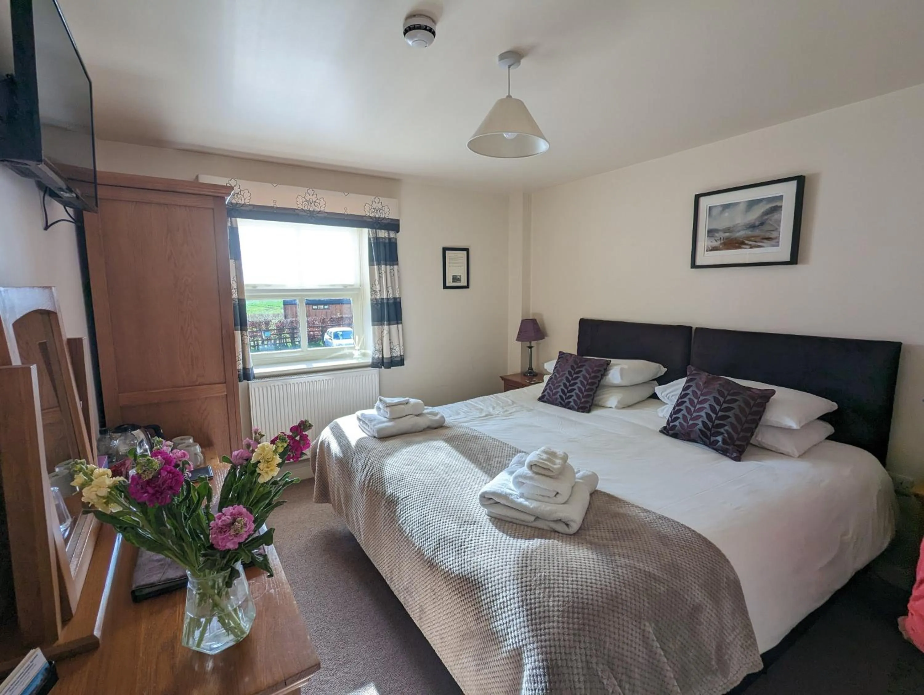 Bed in Wold Escapes, Highfield Farm