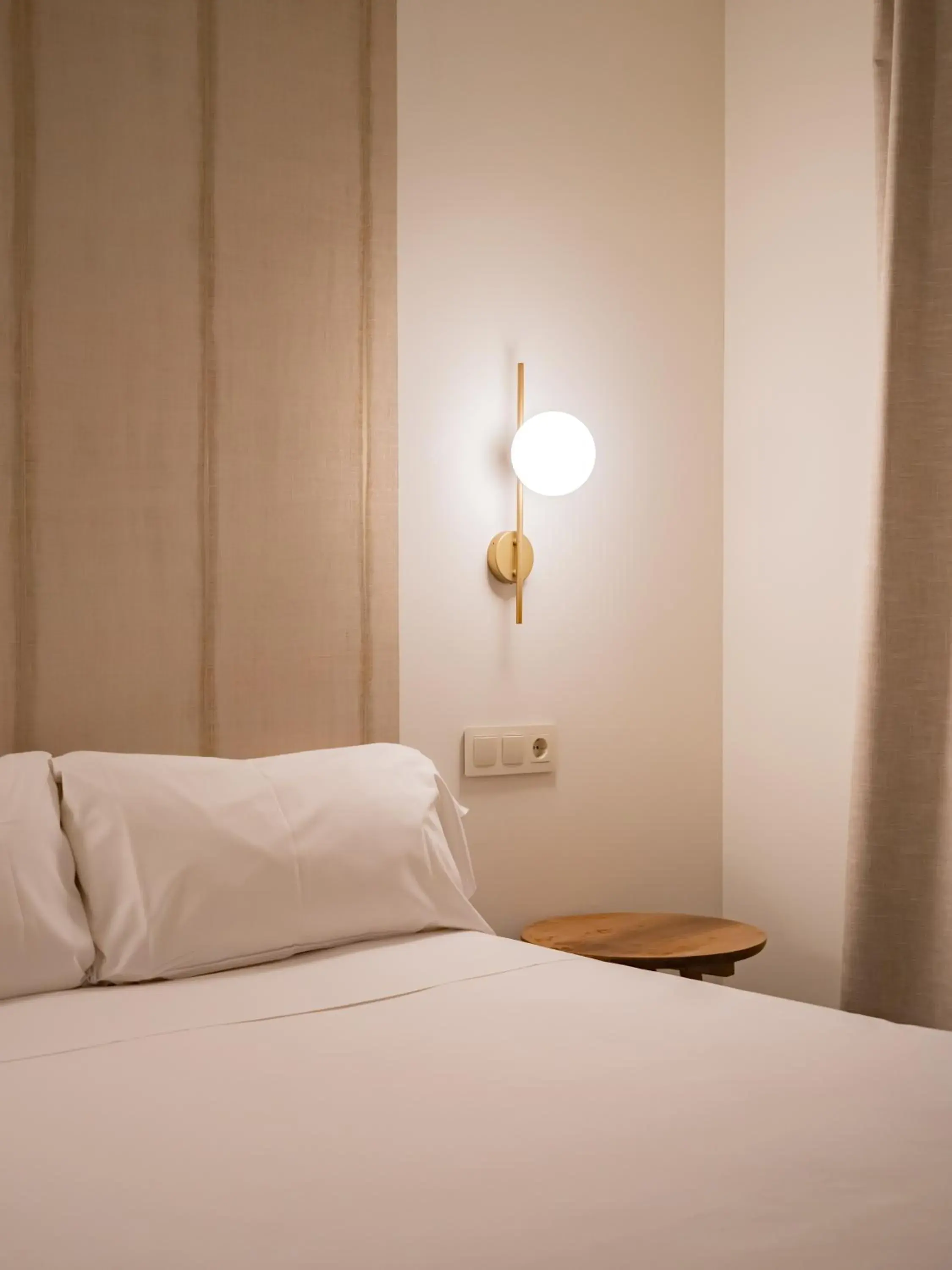 Matrimonio Casual - single occupancy in Hotel Oriente Matrimonio Casual - single occupancy in Hotel Oriente