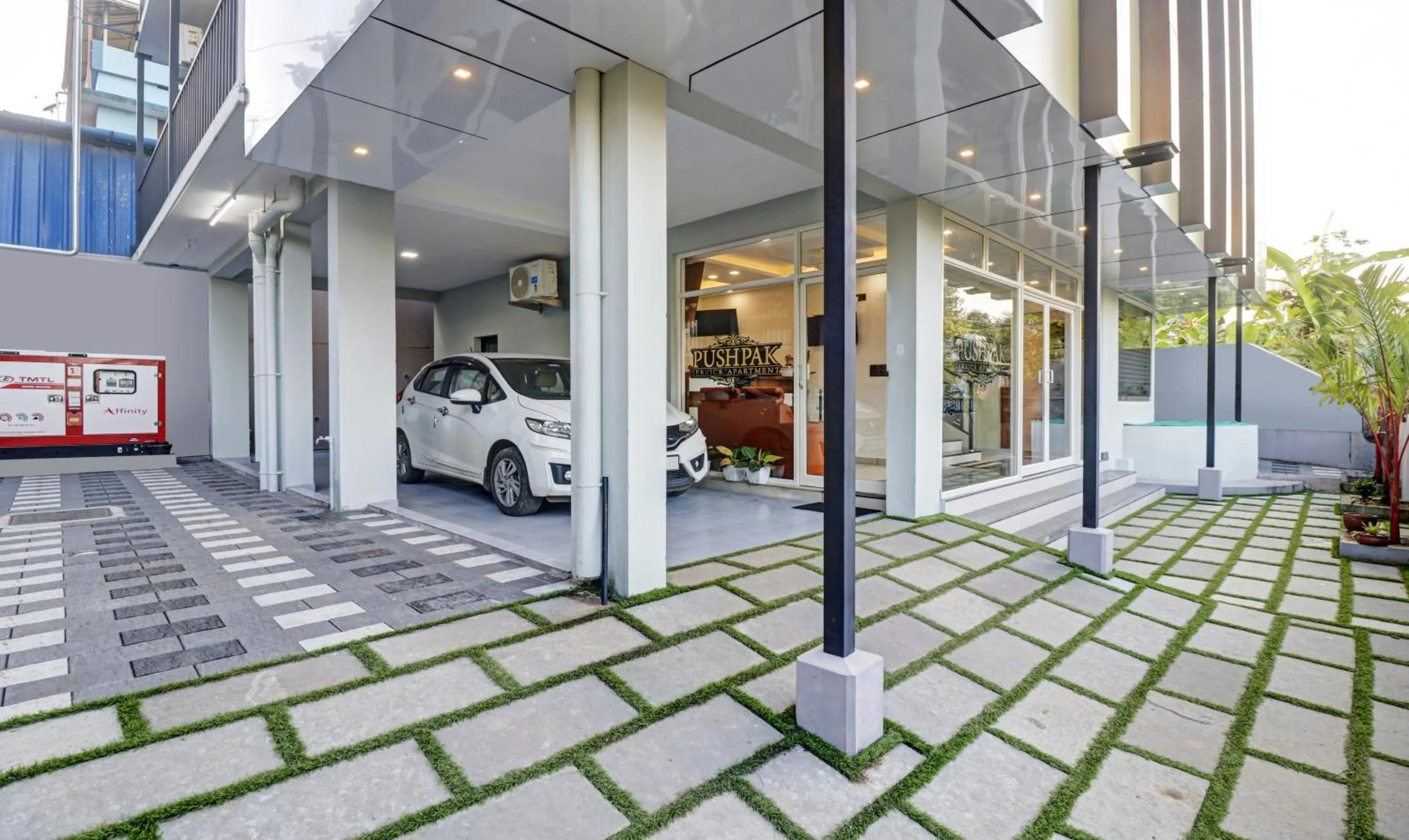 Parking in Treebo Pushpak 100 Mtrs From Chottanikkara Temple