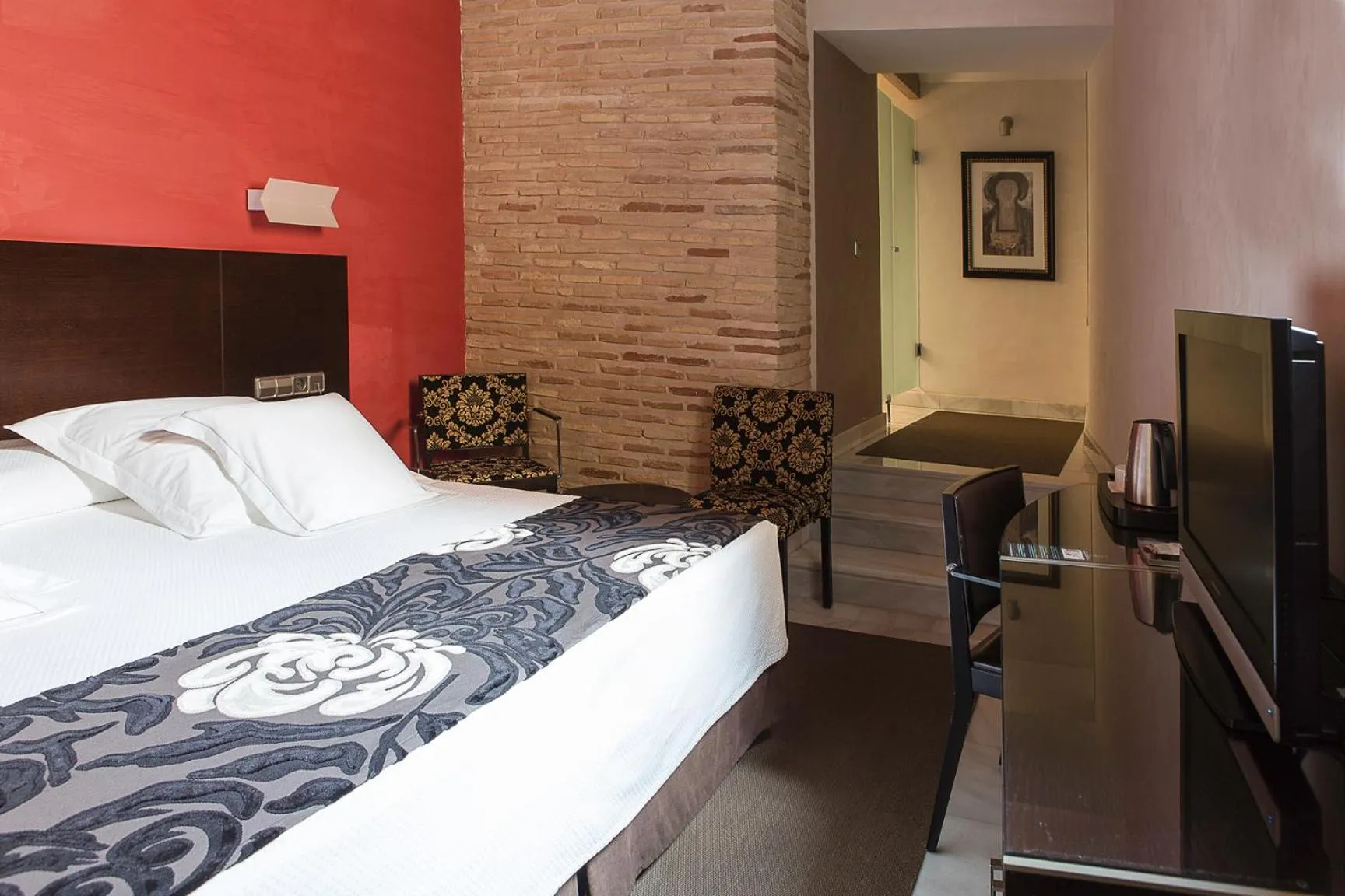 Photo of the whole room, Bed in Pintor El Greco