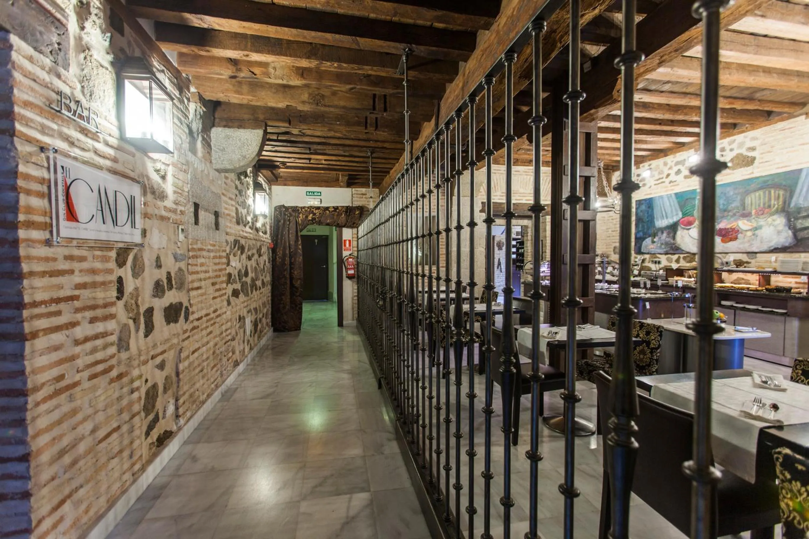 Buffet breakfast in Pintor El Greco