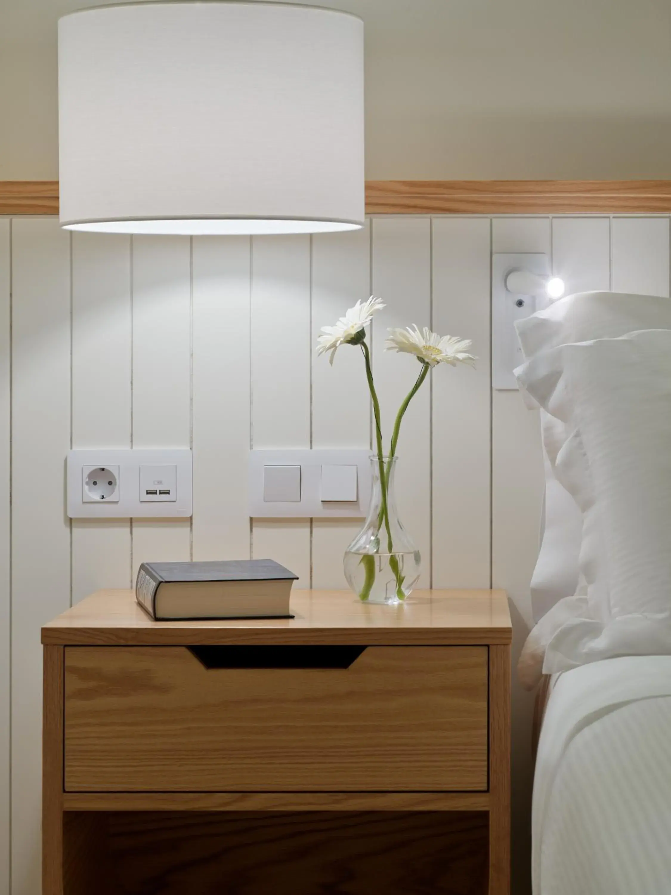 Deluxe Double or Twin Room with Terrace in H10 Gran Tinerfe - Adults Only Deluxe Double or Twin Room with Terrace in H10 Gran Tinerfe - Adults Only