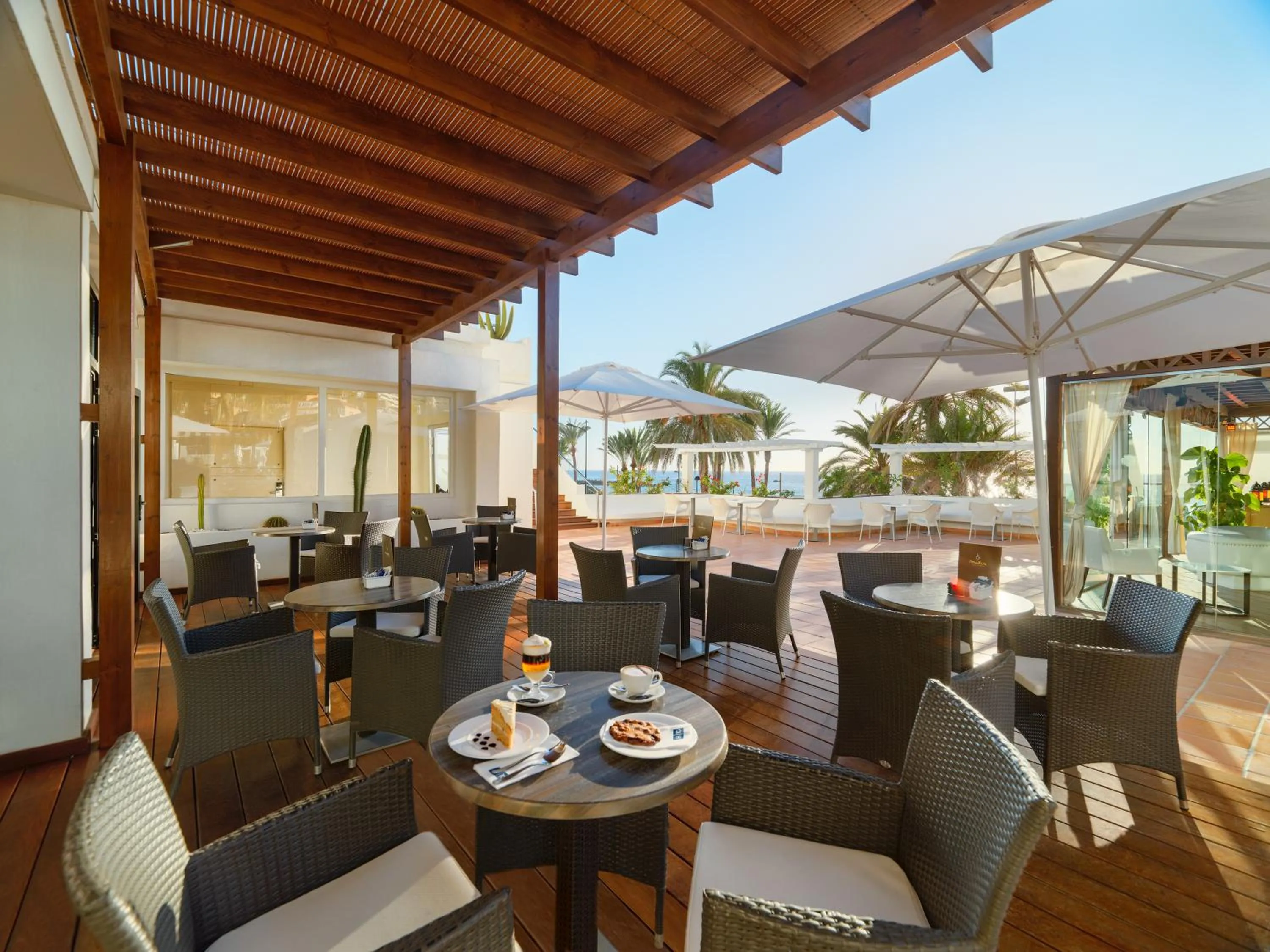 Lounge or bar in H10 Gran Tinerfe - Adults Only