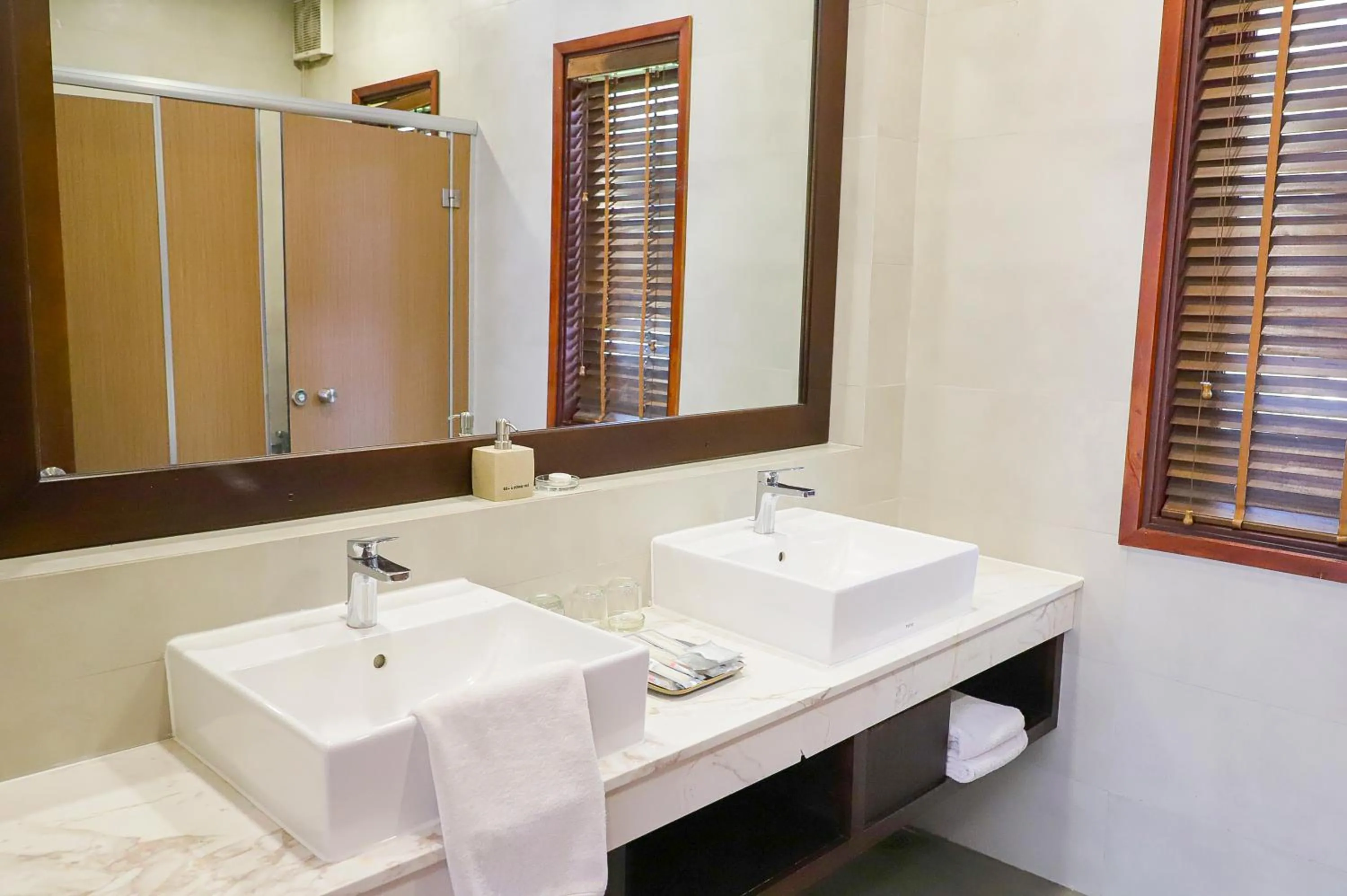 Toilet in Minera Hot Springs Binh Chau