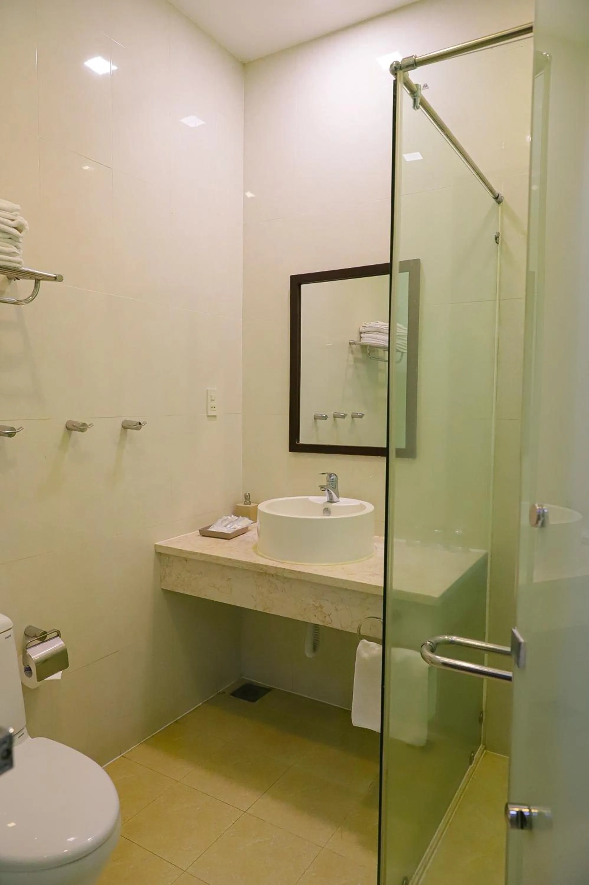 Toilet in Minera Hot Springs Binh Chau