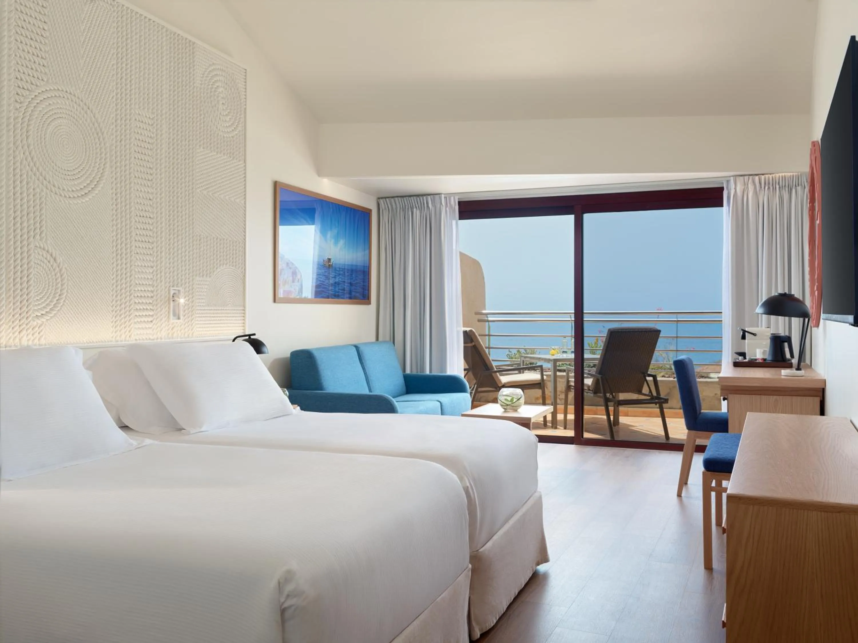 Bed in H10 Playa Meloneras Horizons Collection